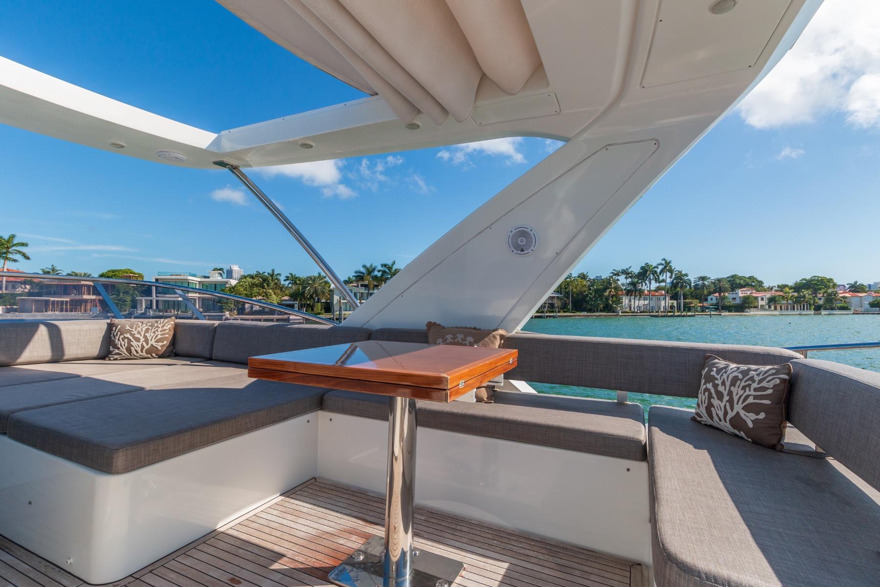 2013 Azimut 54 Fly Memory Maker