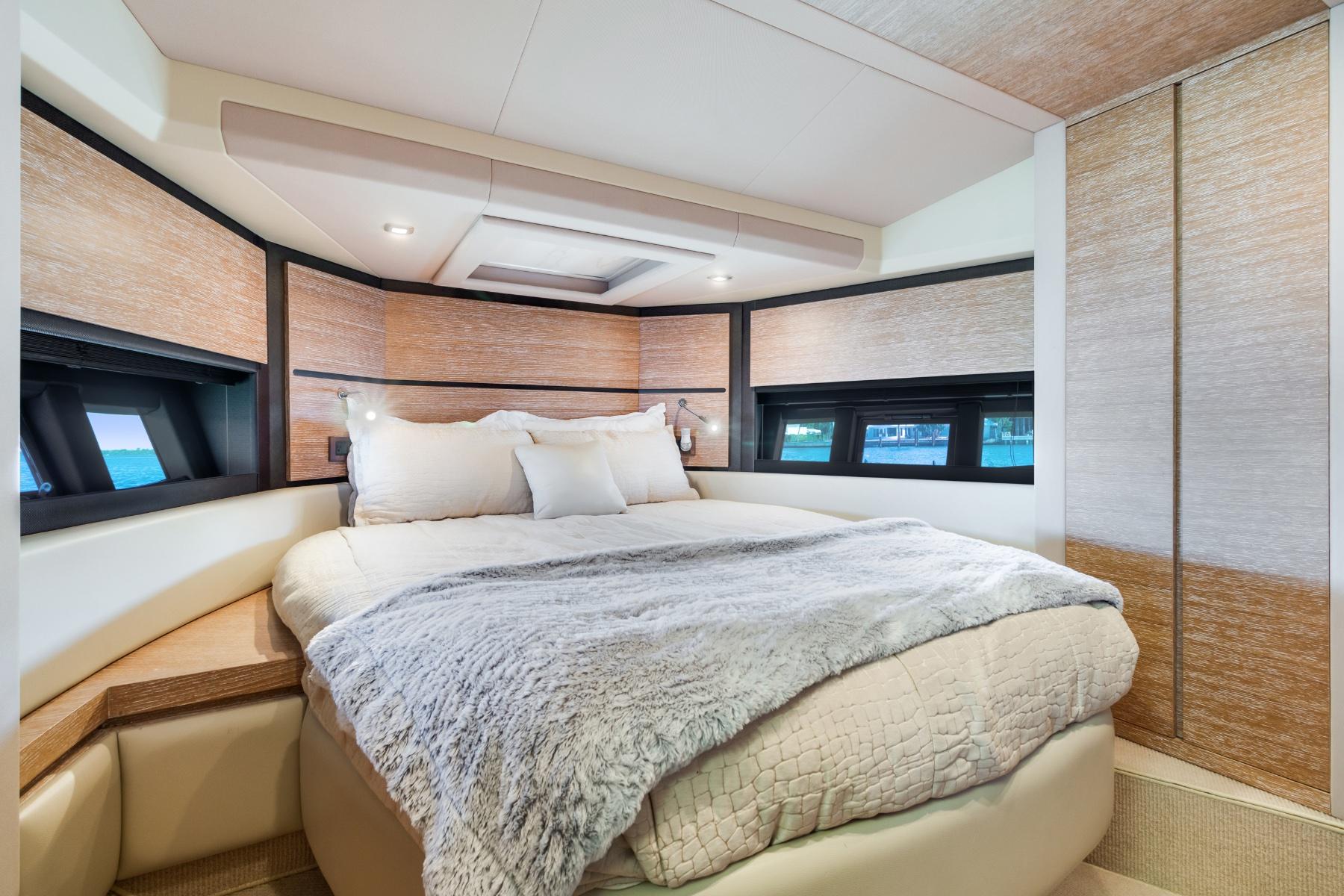 2013 Azimut 54 Fly Memory Maker