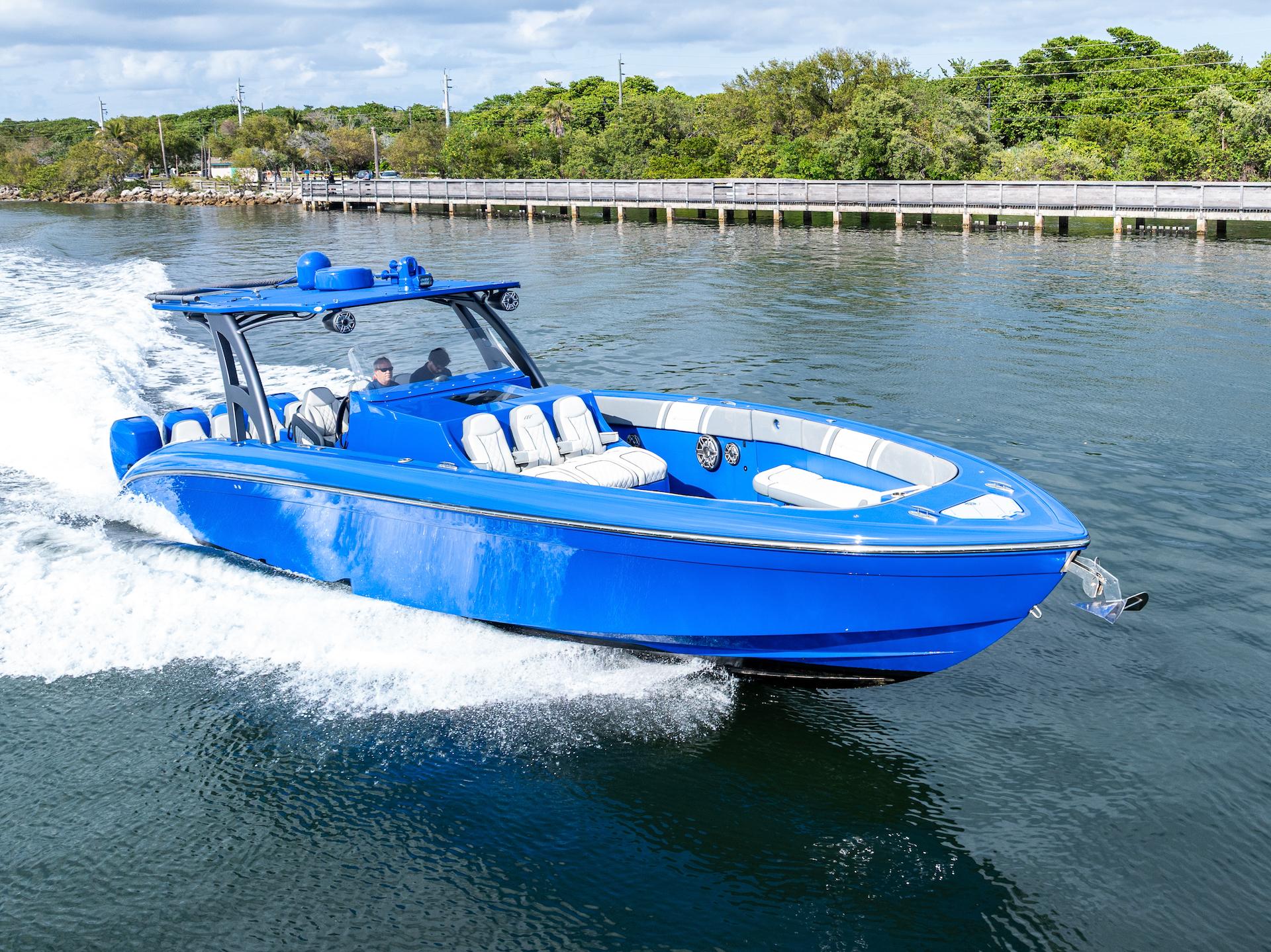 2019-midnight-express-express-open-power-9770399-20250424102659503-1_XLARGE
