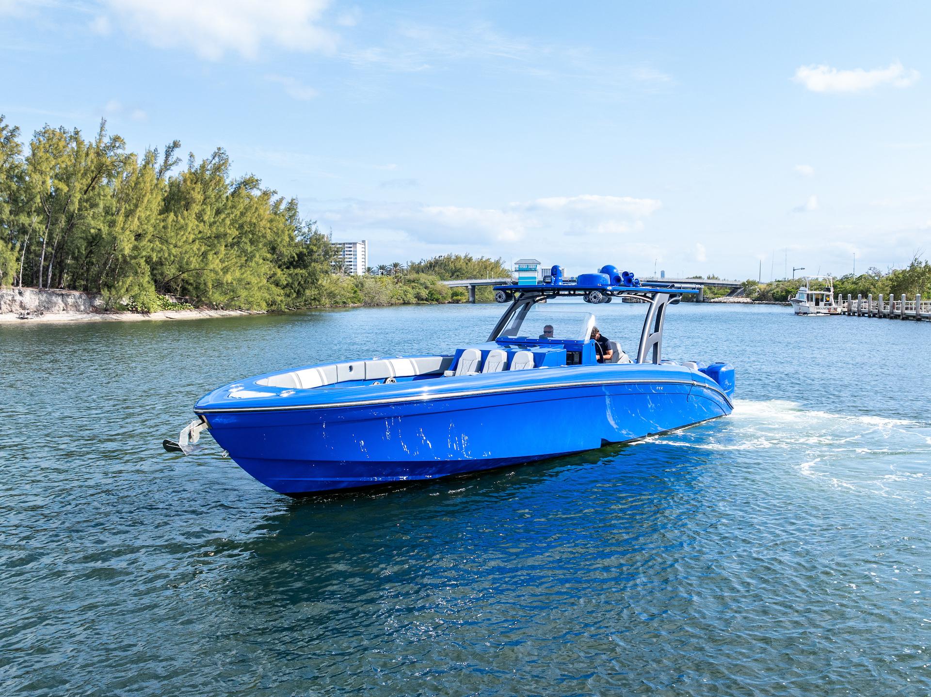 2019-midnight-express-express-open-power-9770399-20250424102712676-1_XLARGE
