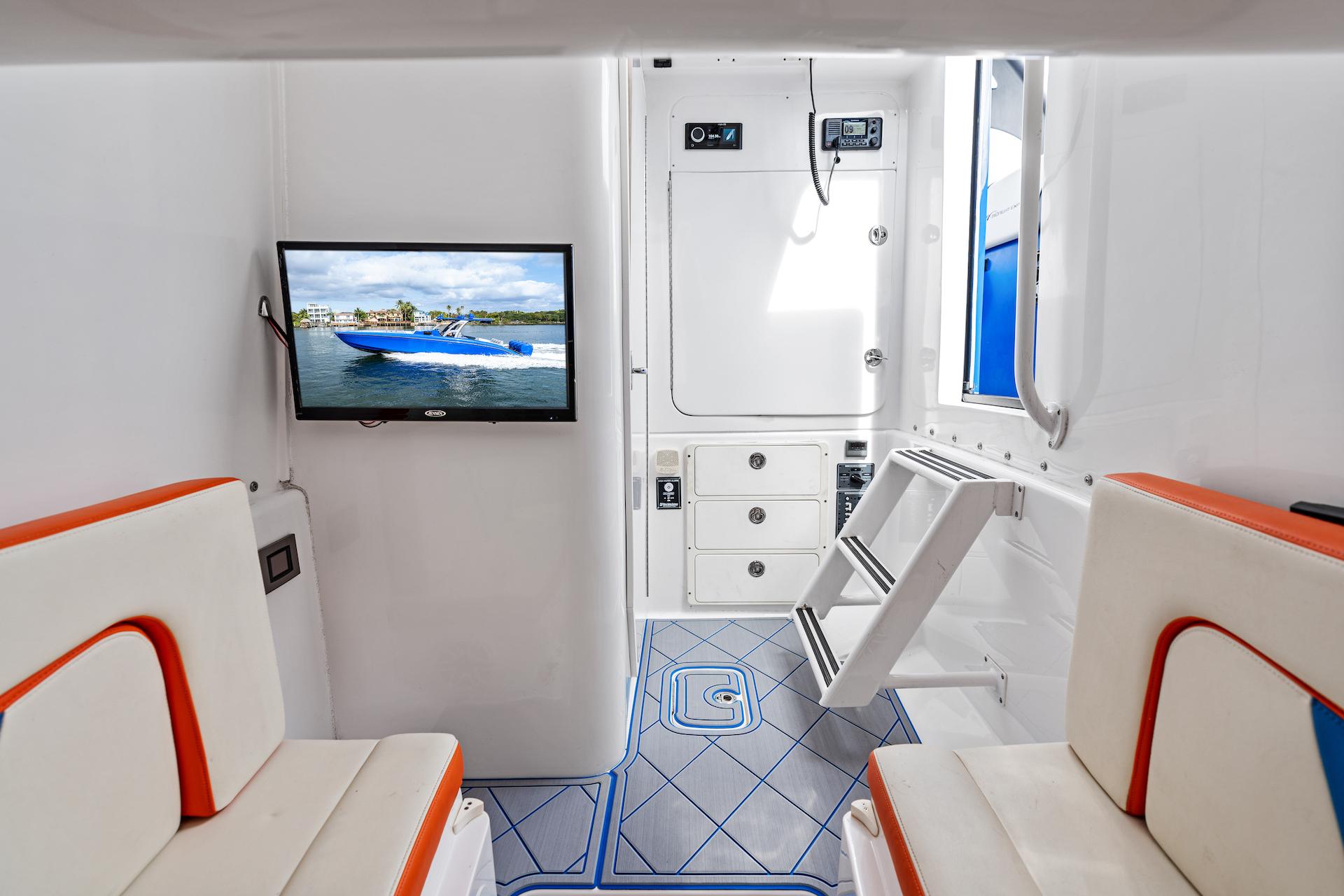 2019-midnight-express-express-open-power-9770399-20250424102728983-1_XLARGE