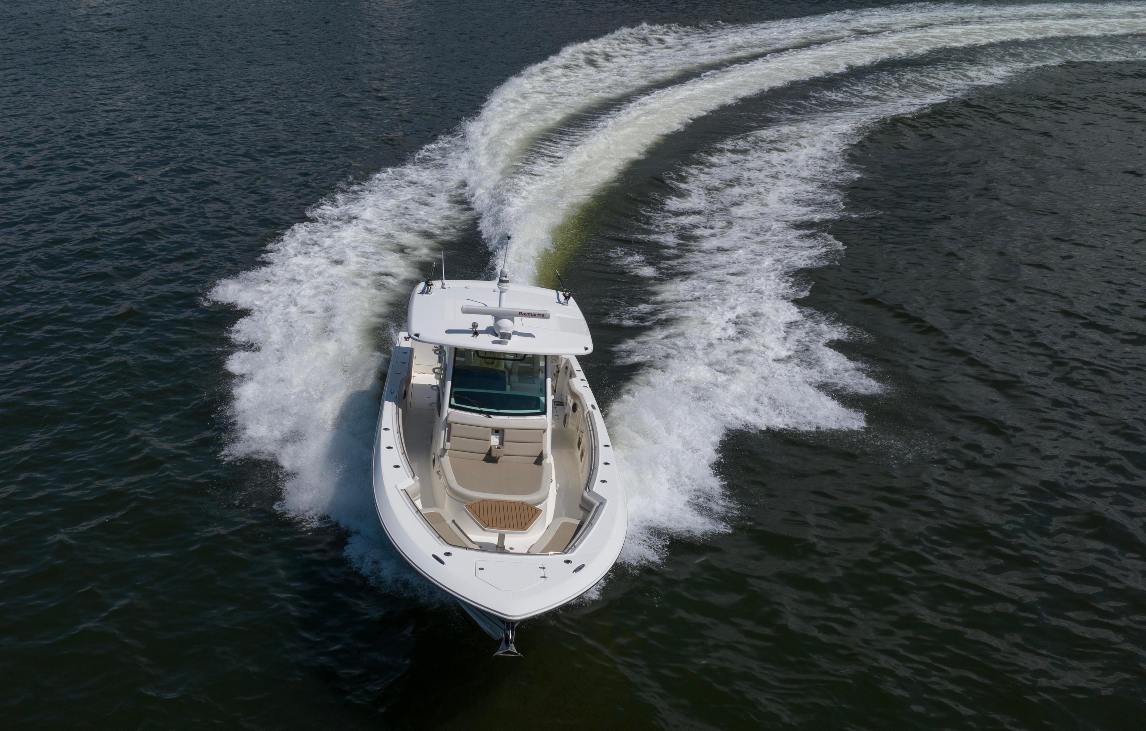 2021 Boston Whaler 380 Outrage