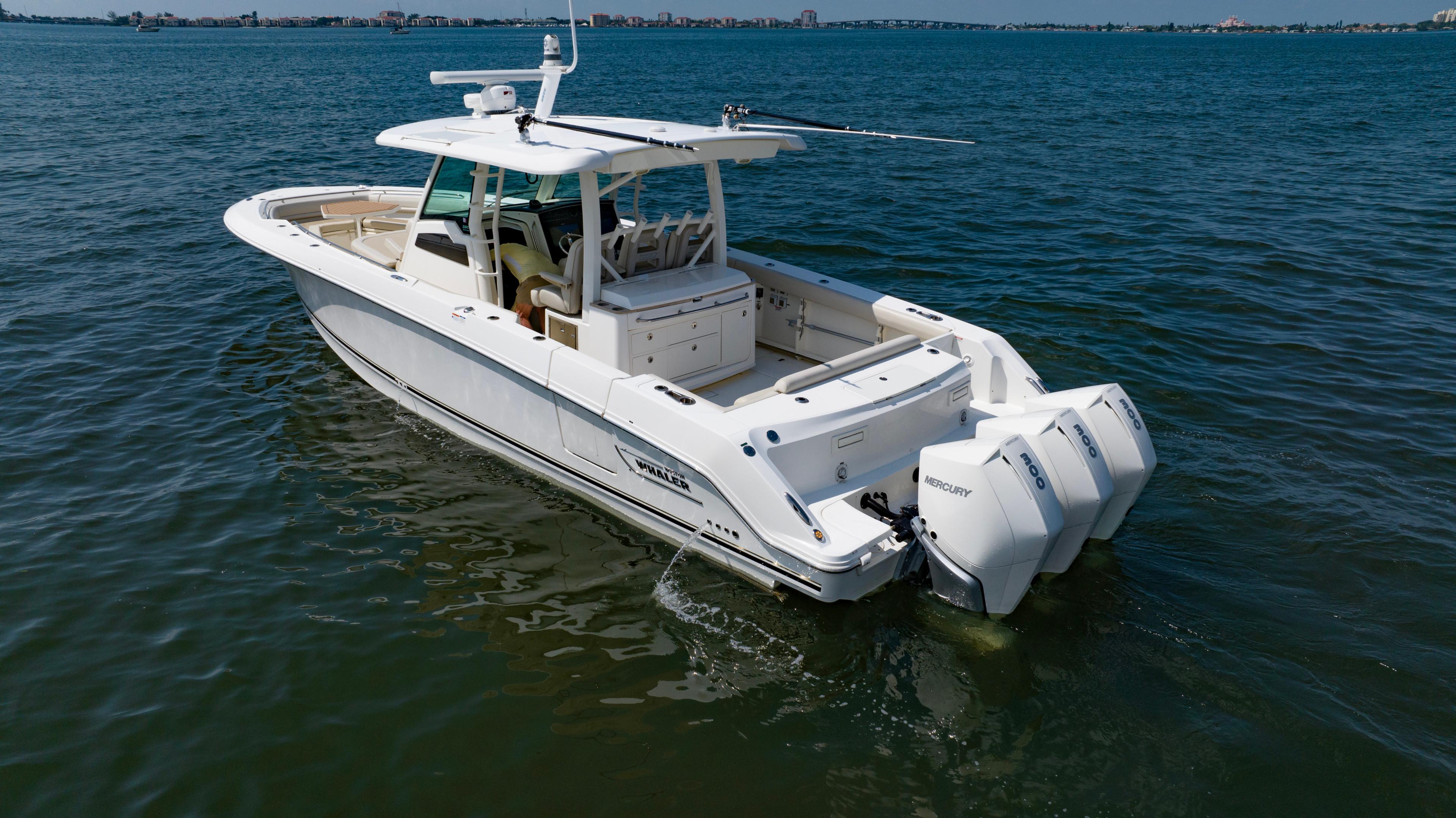 2021 Boston Whaler 380 Outrage