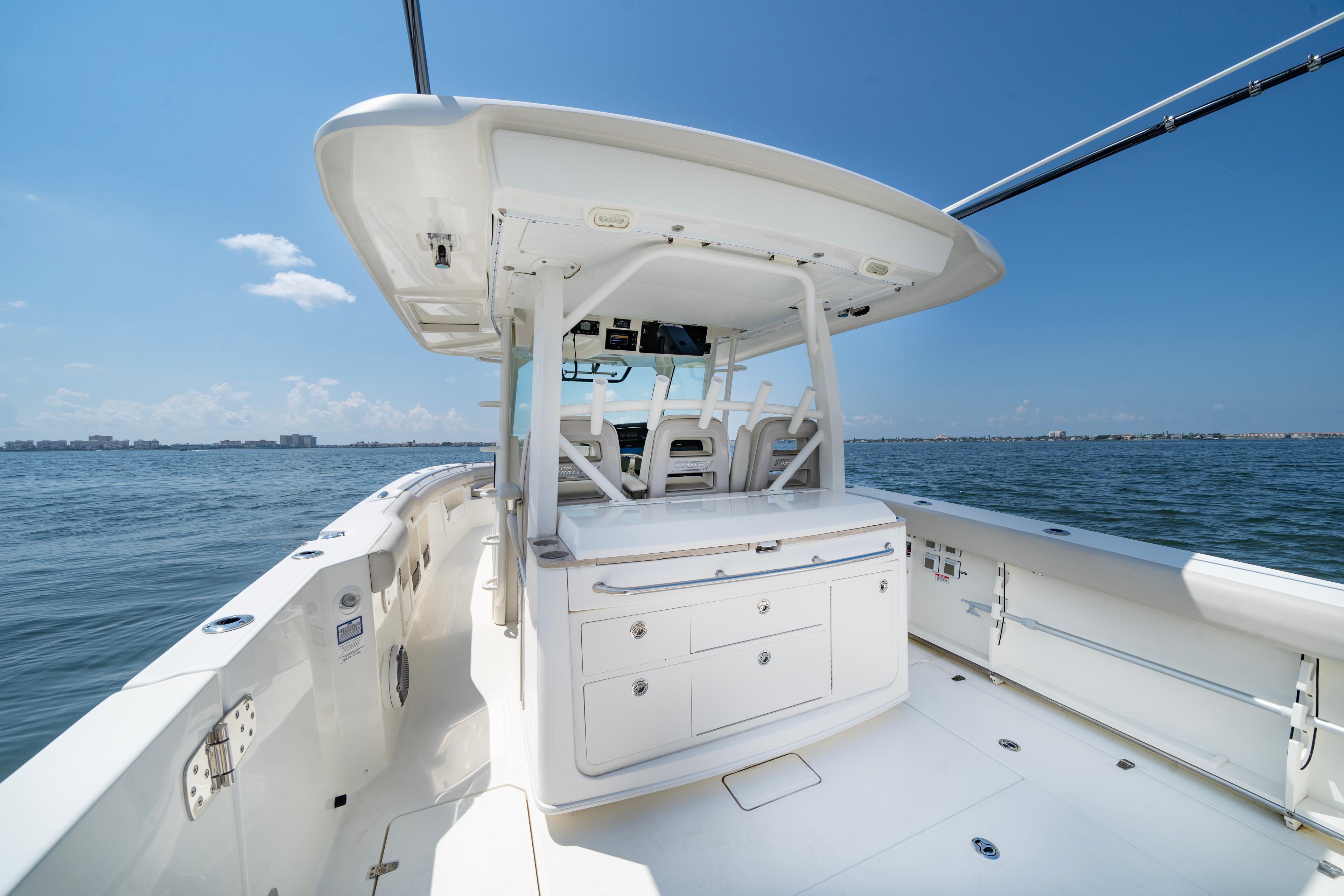 2021 Boston Whaler 380 Outrage