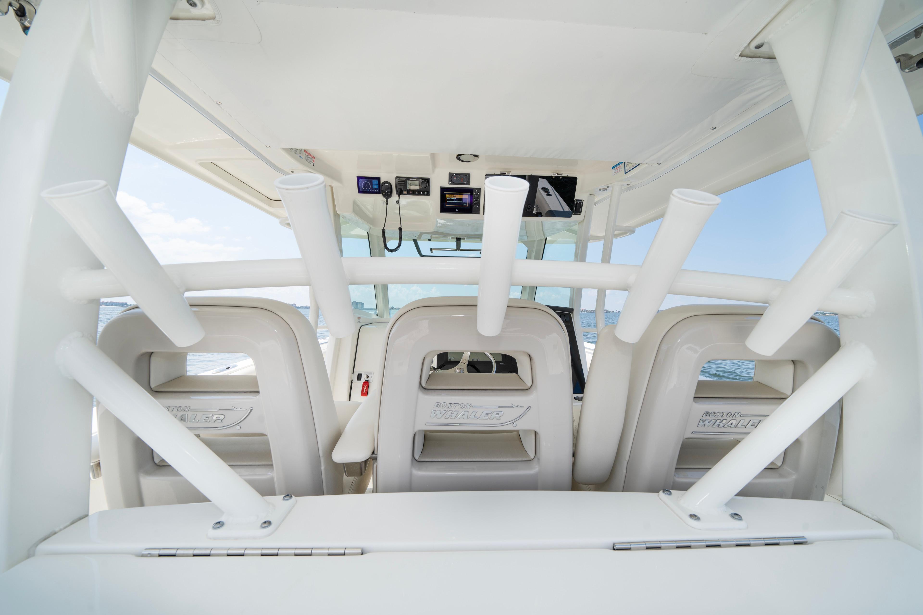 2021 Boston Whaler 380 Outrage