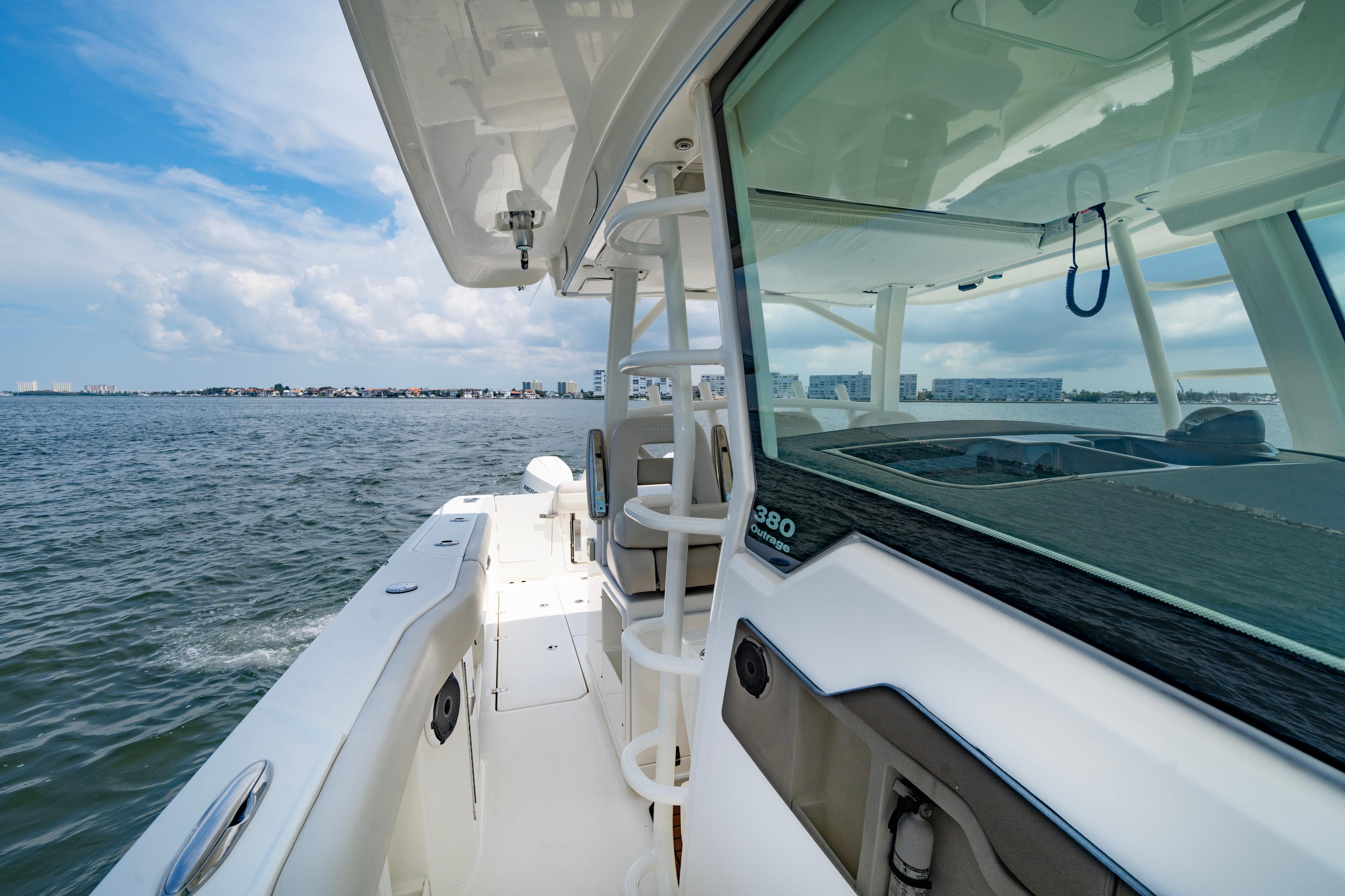 2021 Boston Whaler 380 Outrage