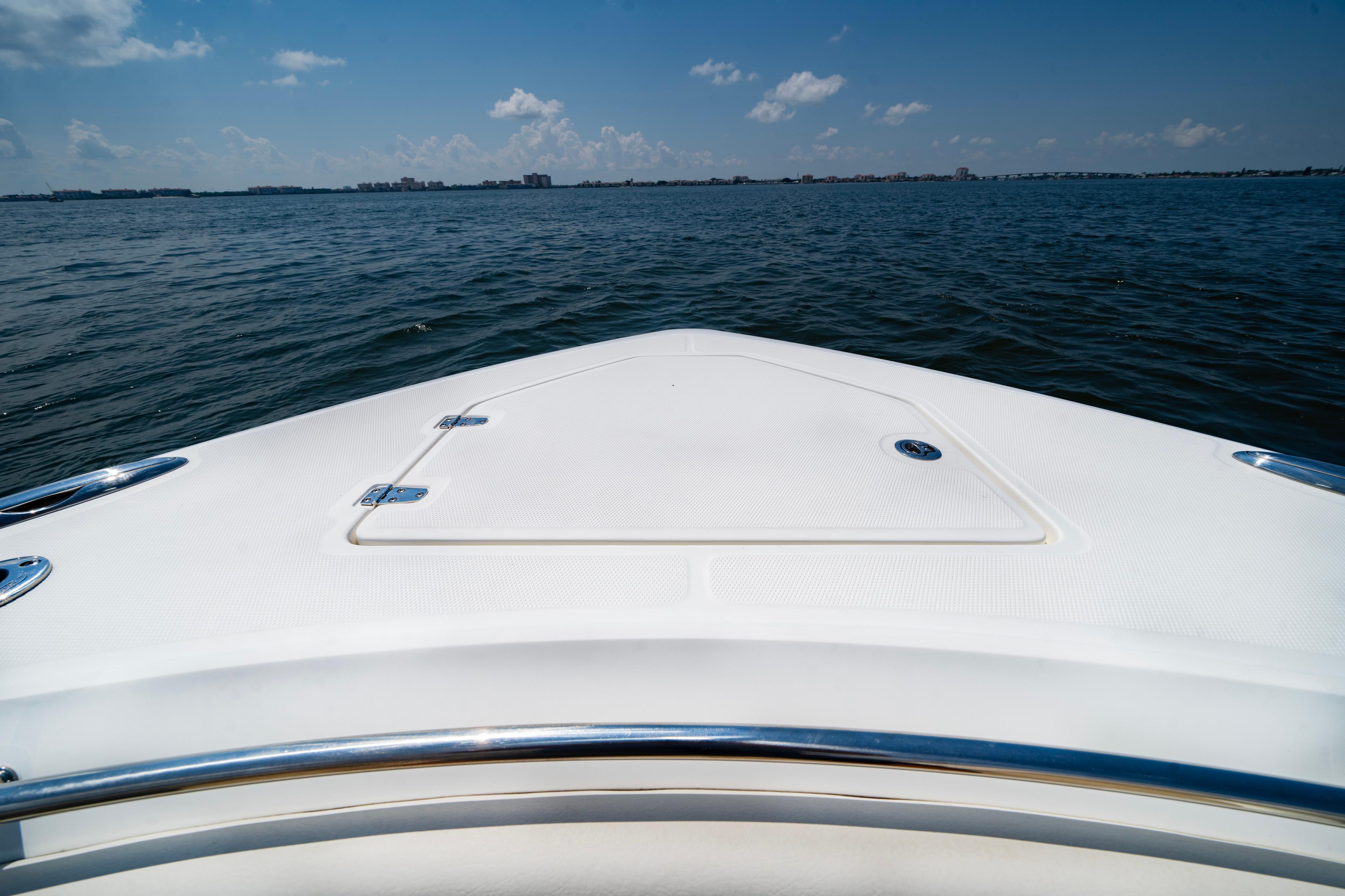 2021 Boston Whaler 380 Outrage