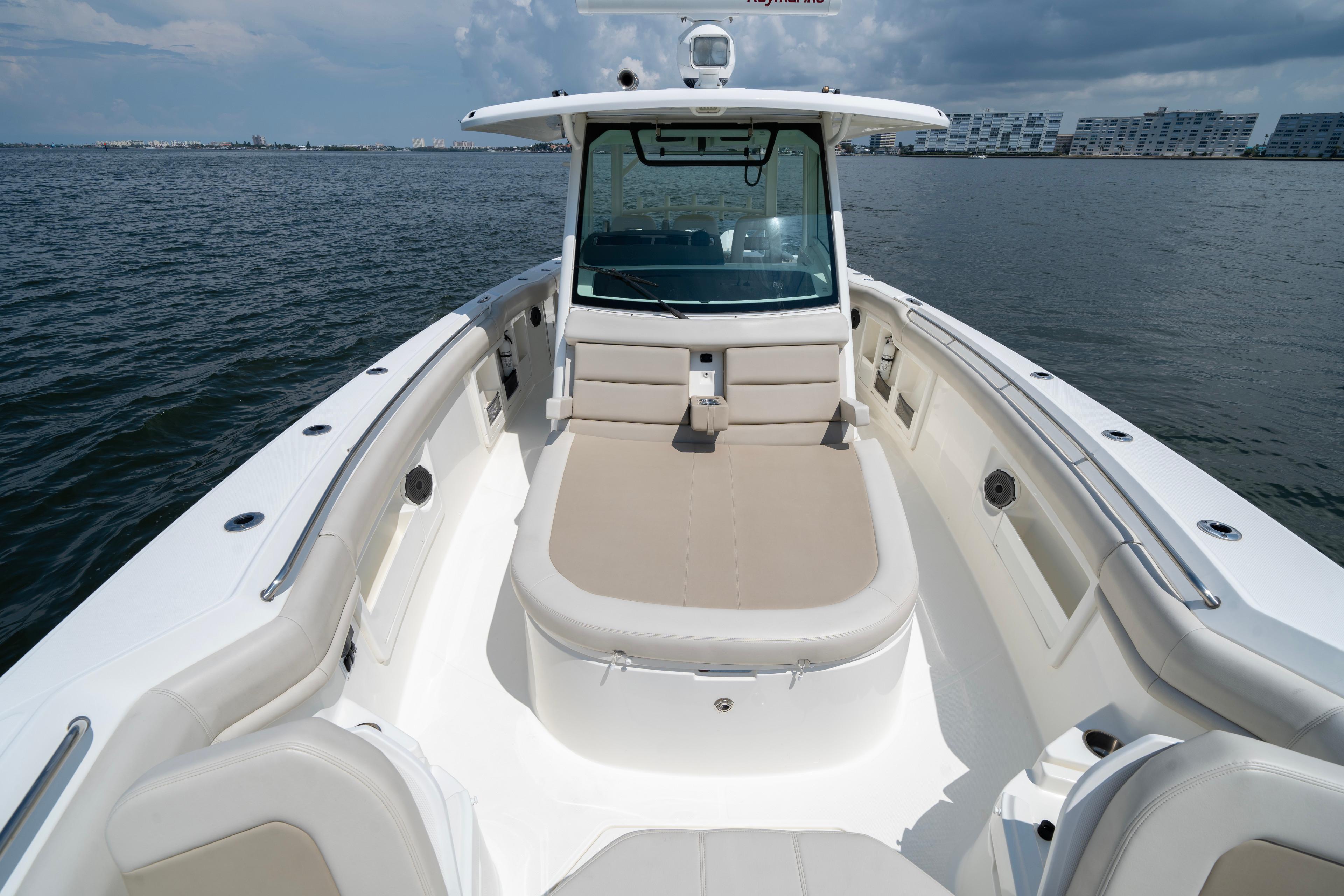 2021 Boston Whaler 380 Outrage