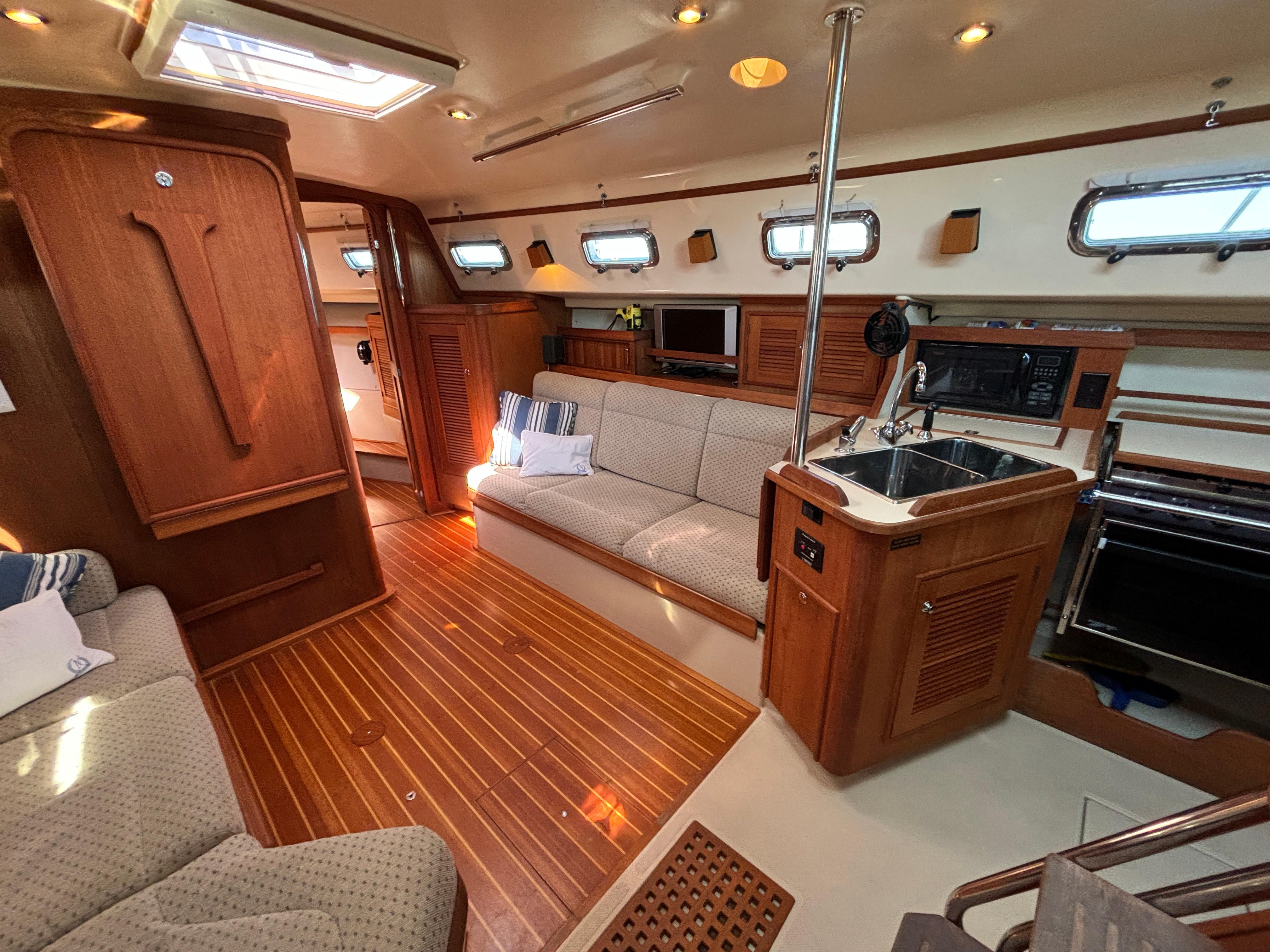 Newport RI Yacht Brokerage