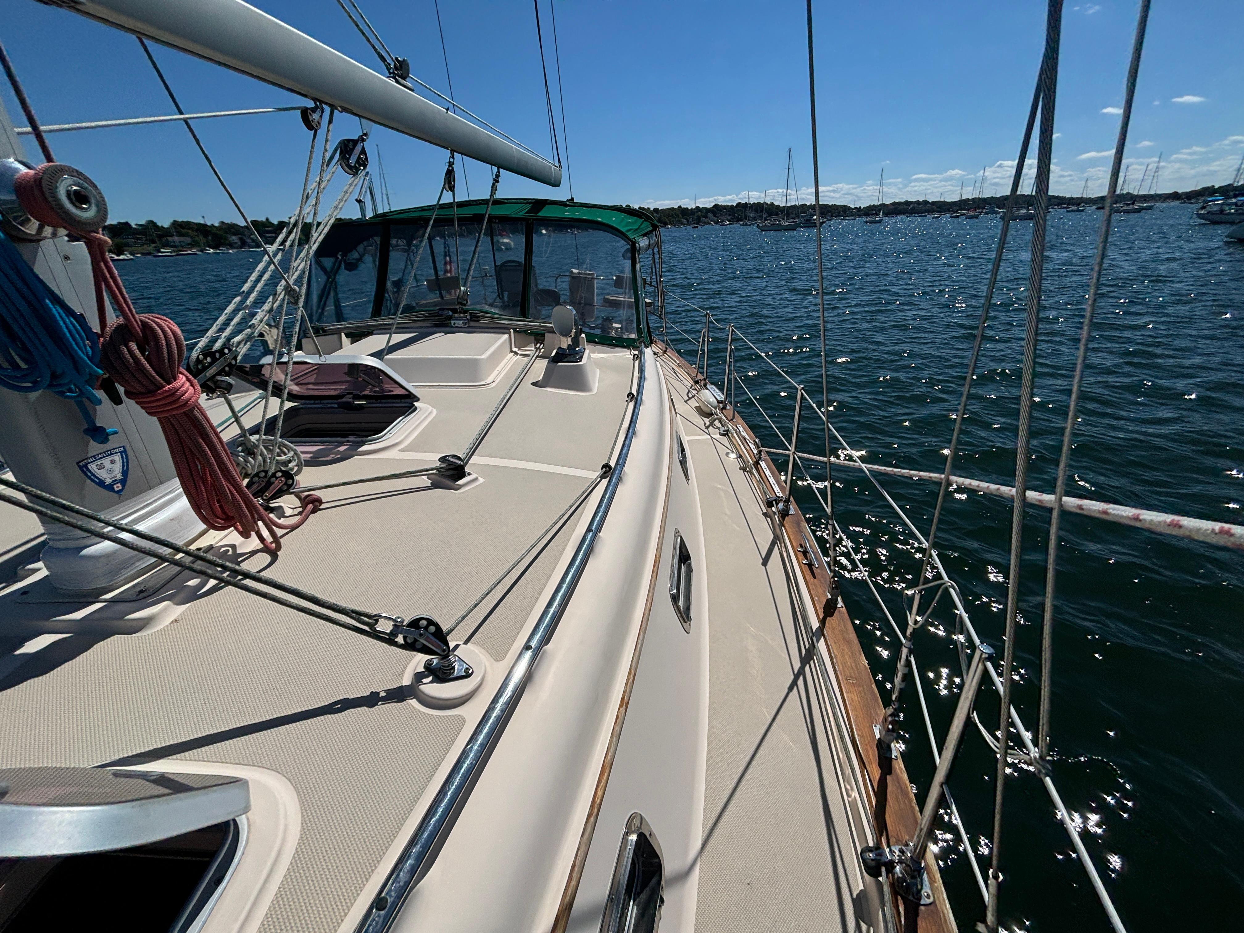 Newport RI Yacht Brokerage