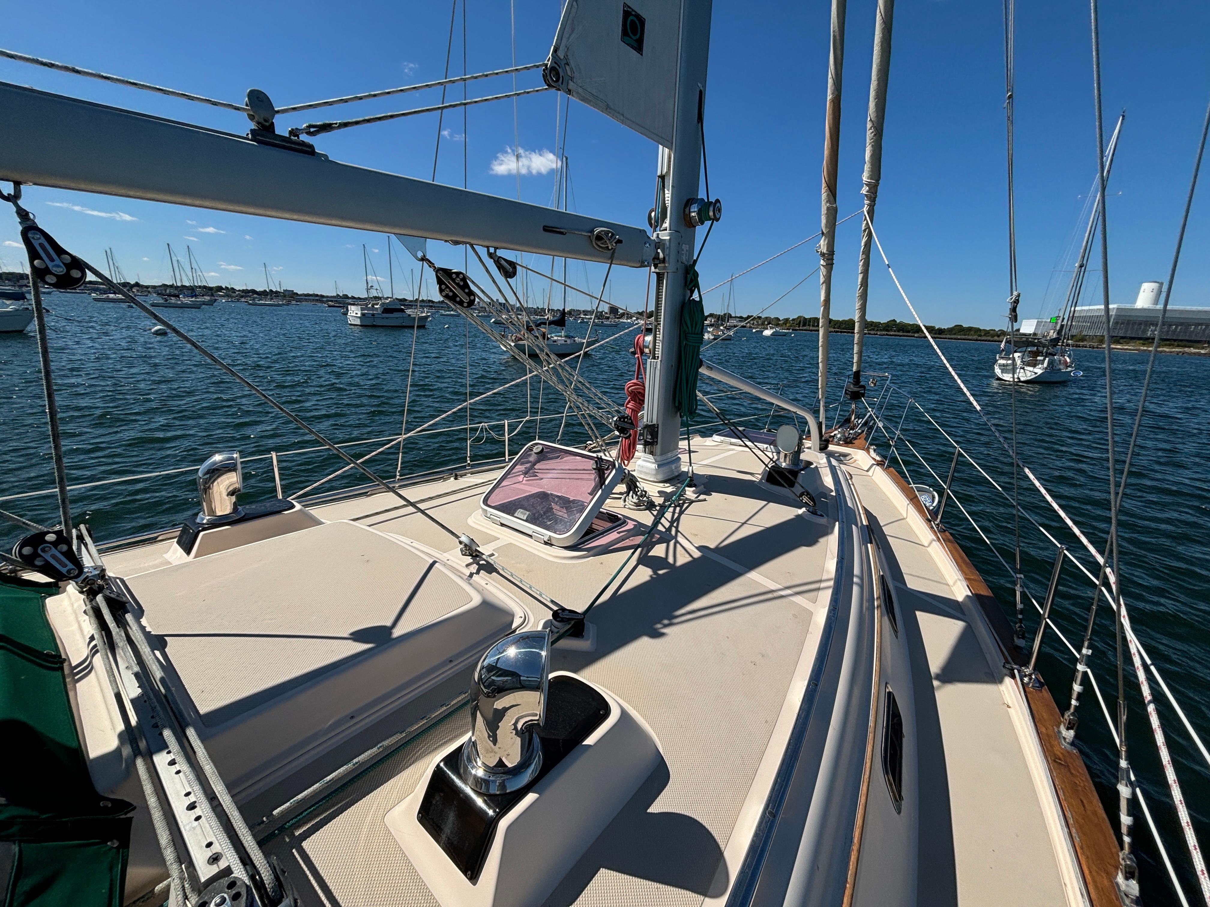 Newport RI Yacht Brokerage