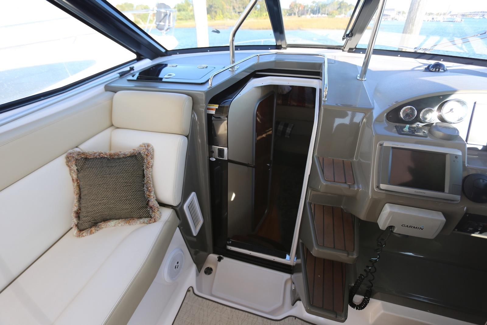 CT 10469 TL Knot 10 Yacht Sales CT 10469 TL Knot 10 Yacht Sales