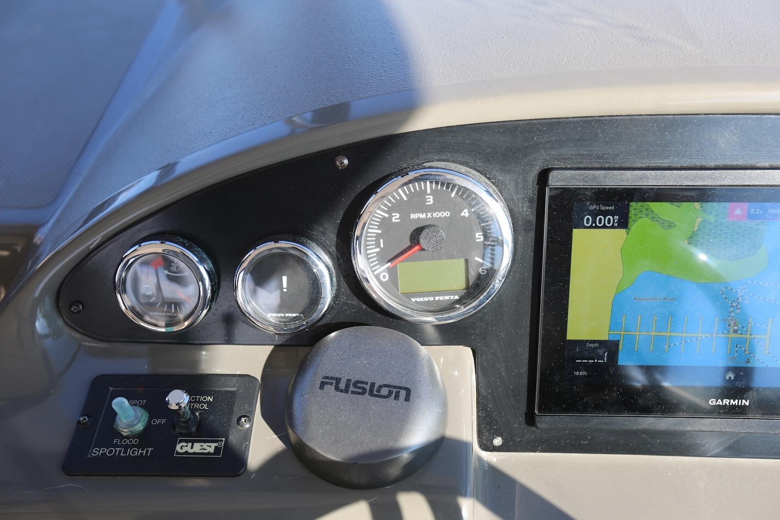 CT 10469 TL Knot 10 Yacht Sales CT 10469 TL Knot 10 Yacht Sales