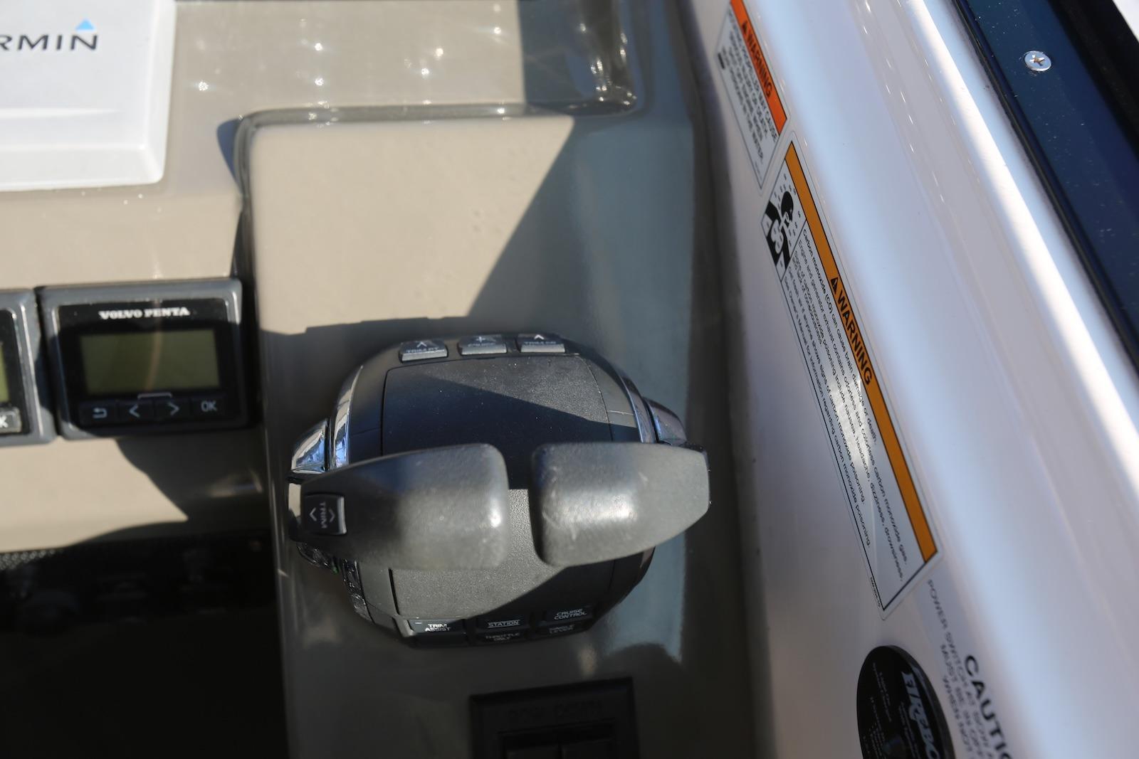 CT 10469 TL Knot 10 Yacht Sales CT 10469 TL Knot 10 Yacht Sales