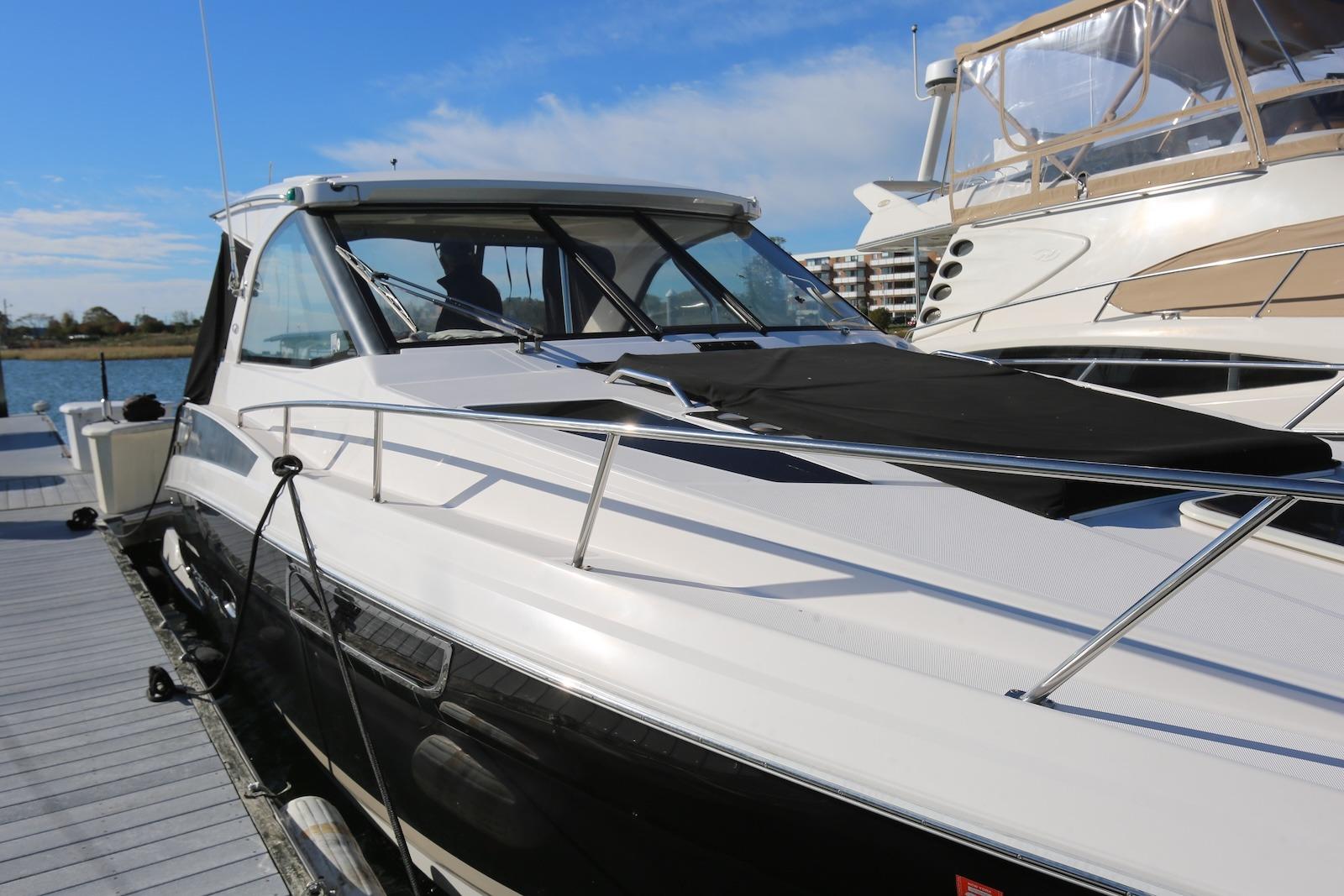 CT 10469 TL Knot 10 Yacht Sales CT 10469 TL Knot 10 Yacht Sales
