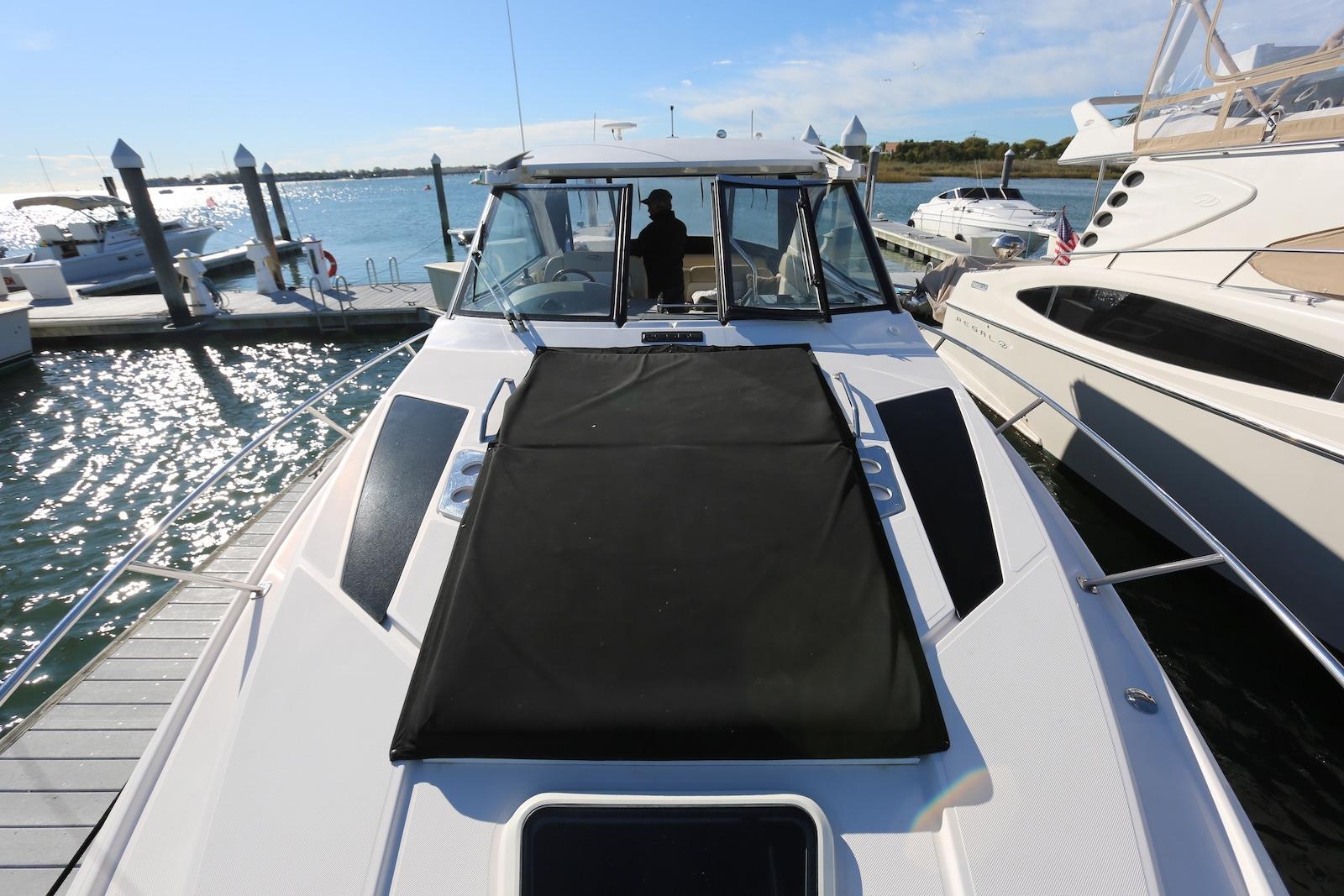 CT 10469 TL Knot 10 Yacht Sales CT 10469 TL Knot 10 Yacht Sales