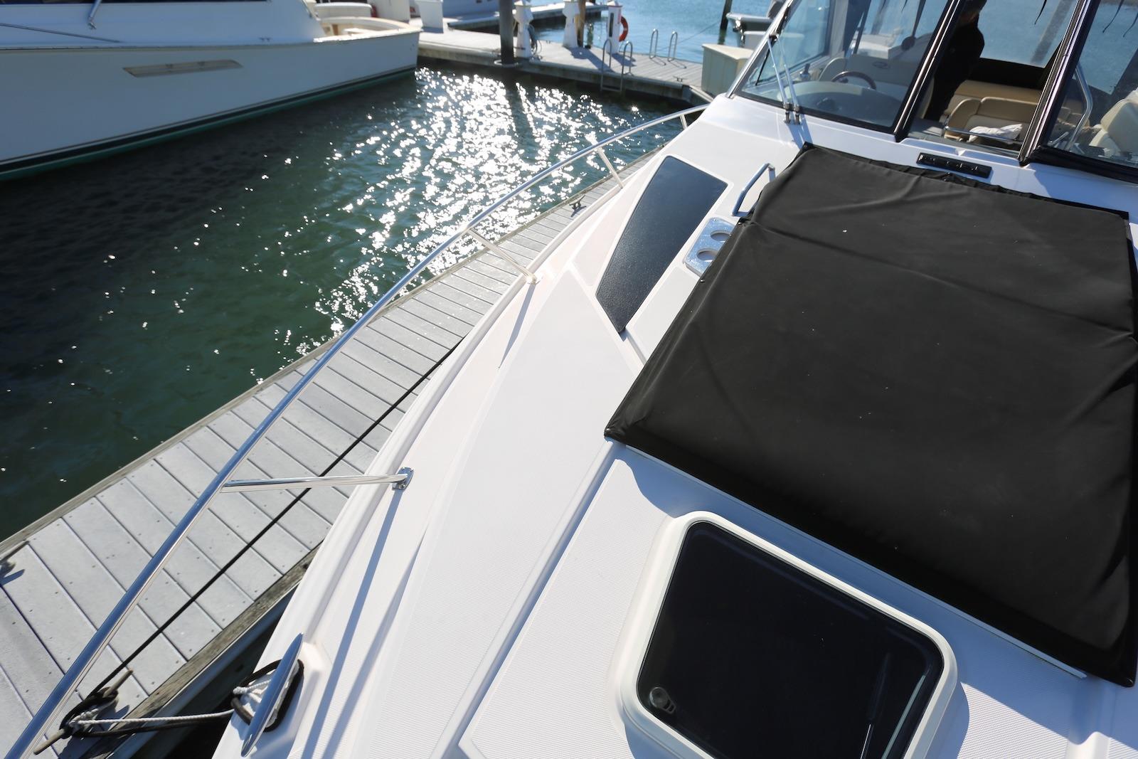 CT 10469 TL Knot 10 Yacht Sales CT 10469 TL Knot 10 Yacht Sales