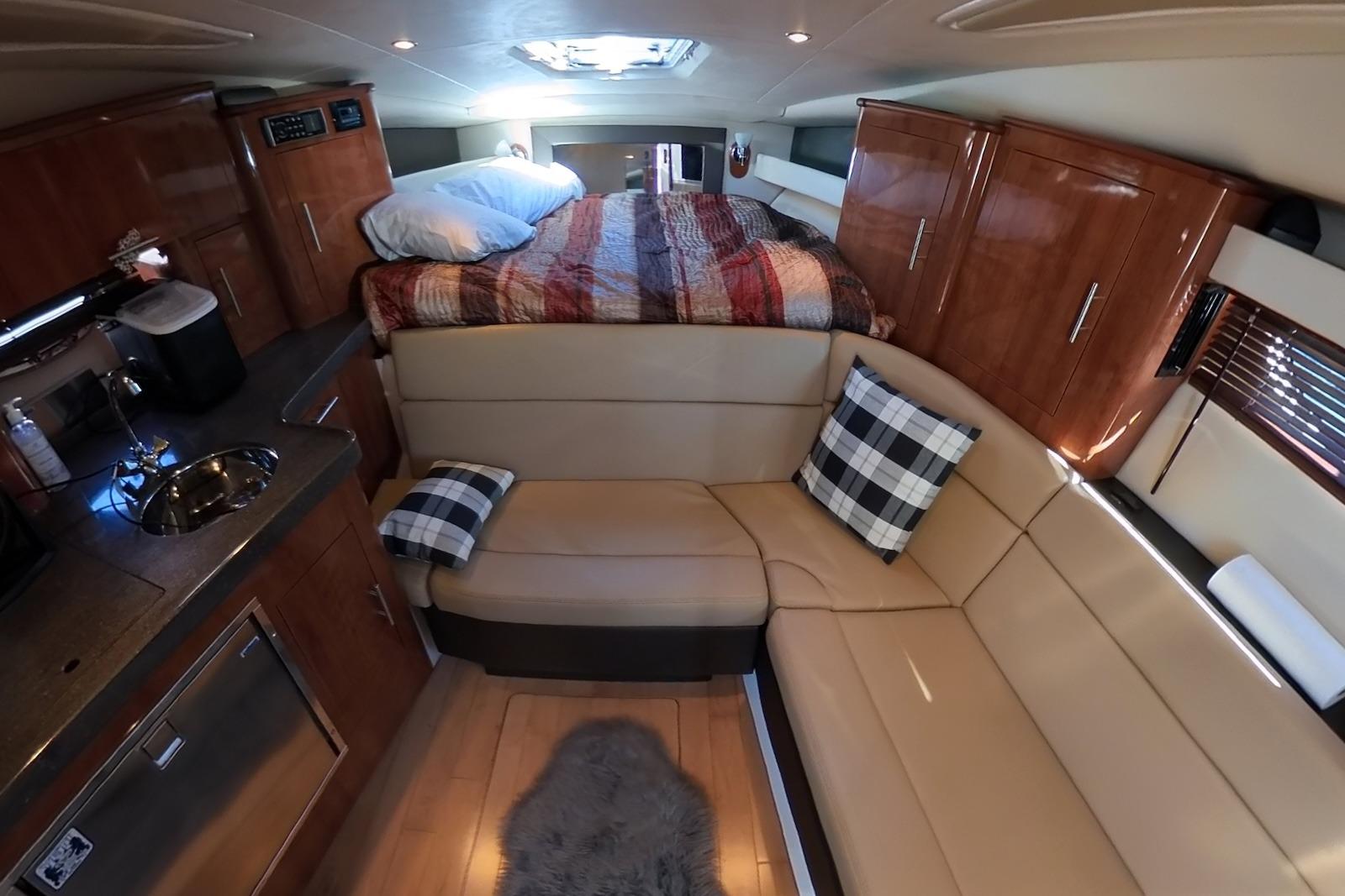 CT 10469 TL Knot 10 Yacht Sales CT 10469 TL Knot 10 Yacht Sales