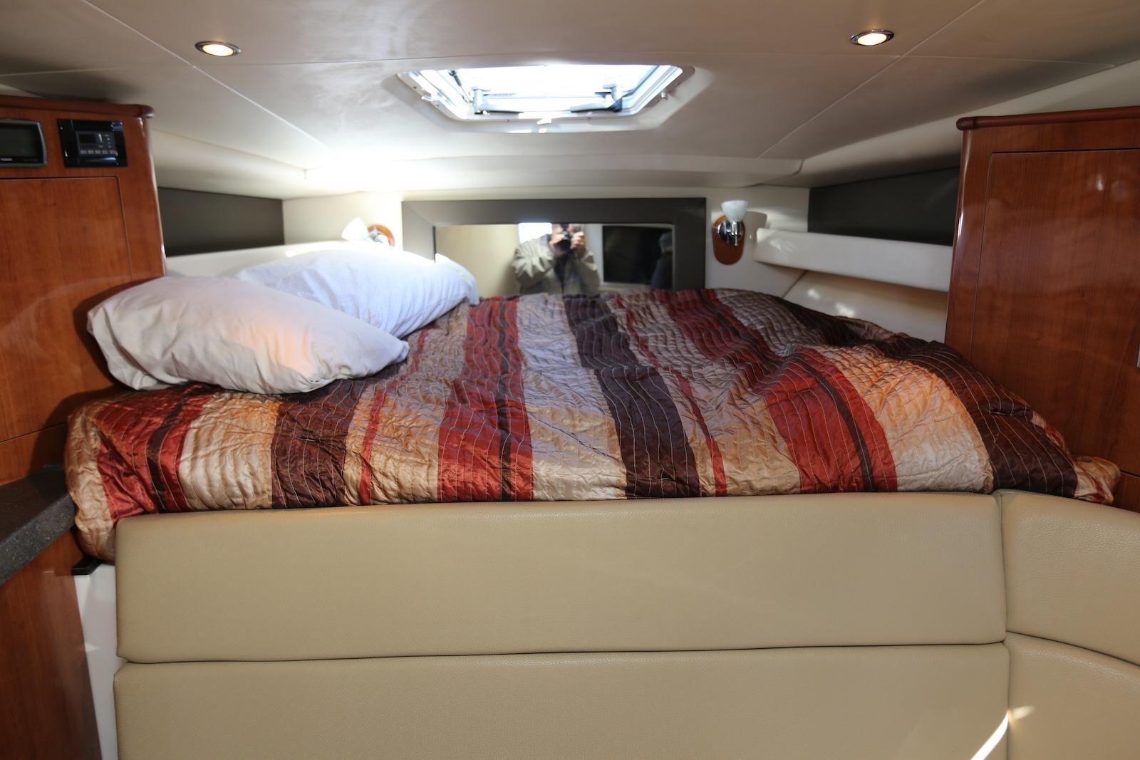 CT 10469 TL Knot 10 Yacht Sales CT 10469 TL Knot 10 Yacht Sales