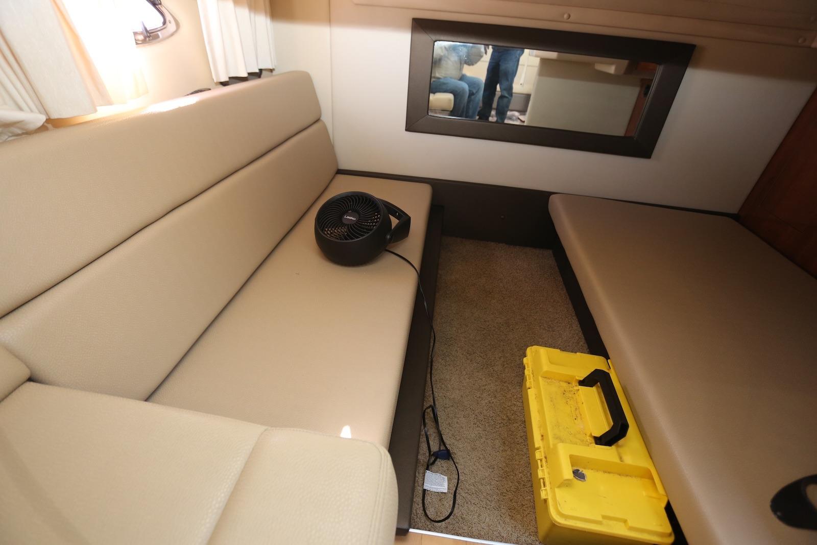 CT 10469 TL Knot 10 Yacht Sales CT 10469 TL Knot 10 Yacht Sales