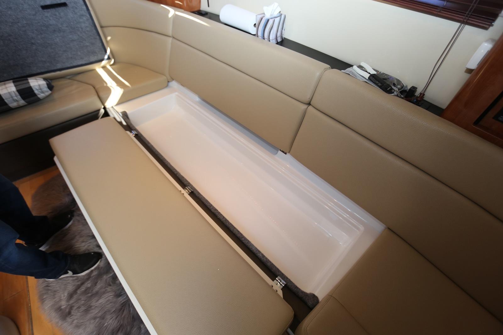 CT 10469 TL Knot 10 Yacht Sales CT 10469 TL Knot 10 Yacht Sales