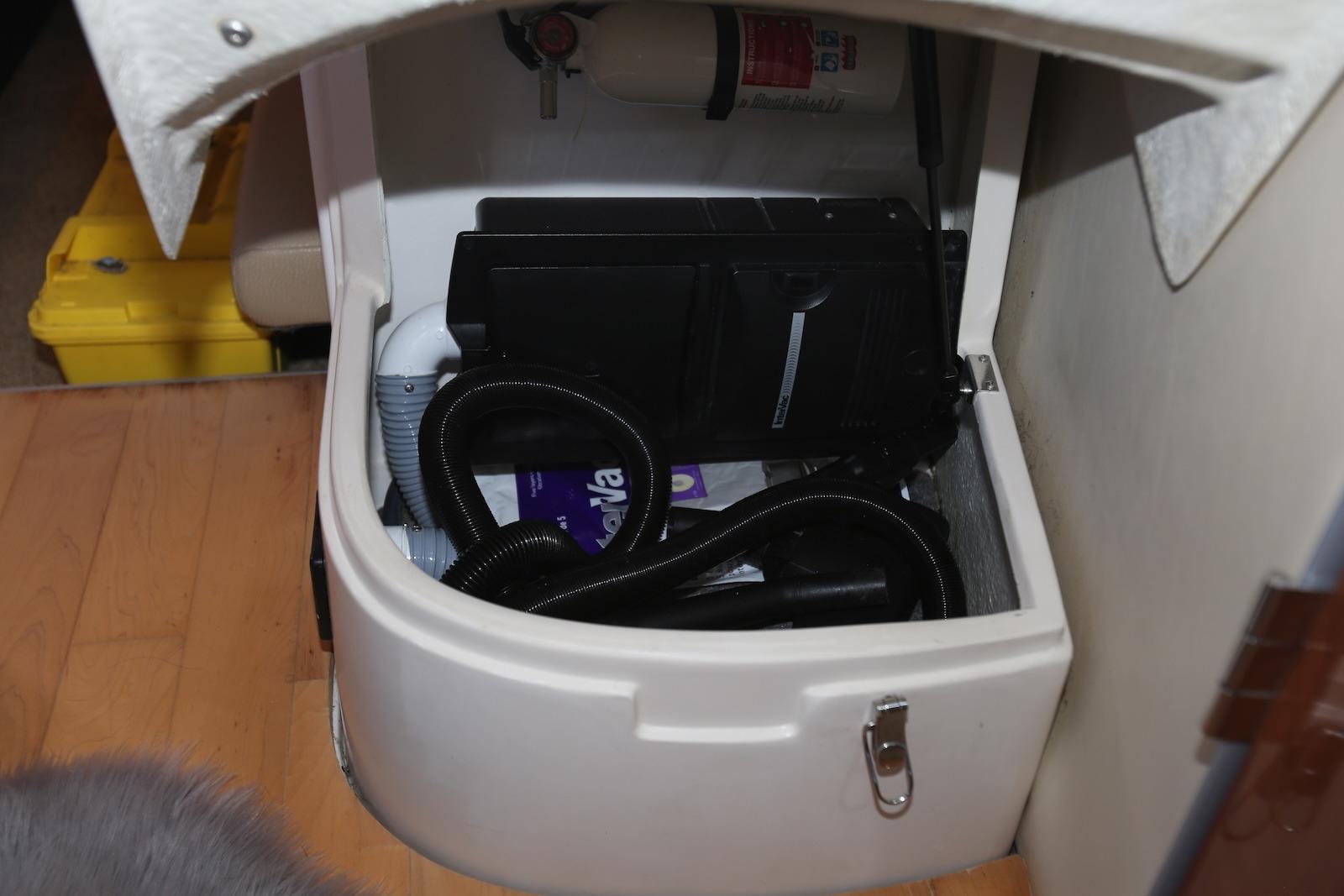 CT 10469 TL Knot 10 Yacht Sales CT 10469 TL Knot 10 Yacht Sales