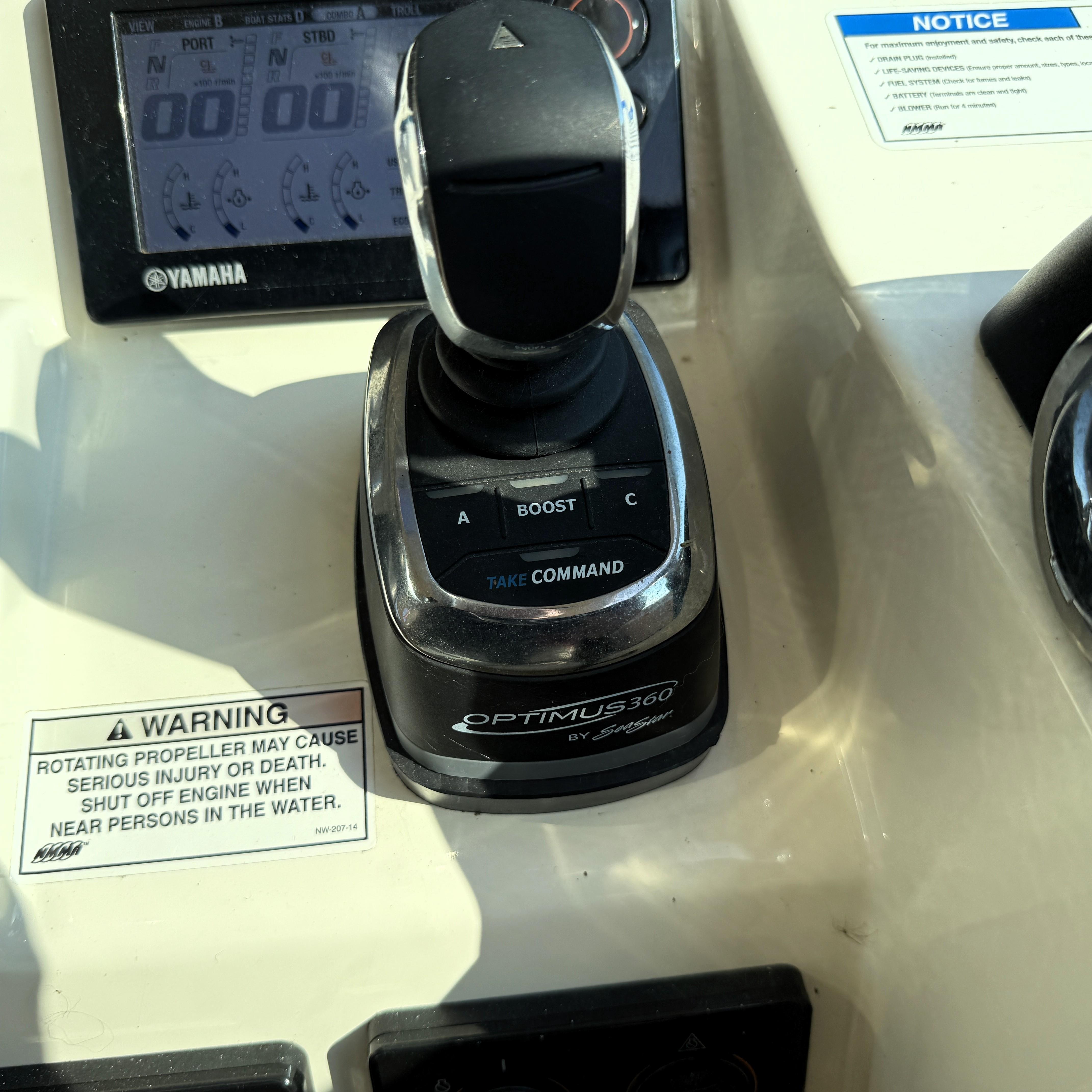2016-world-cat-320-dc-power-9883002-20250724115848417-1