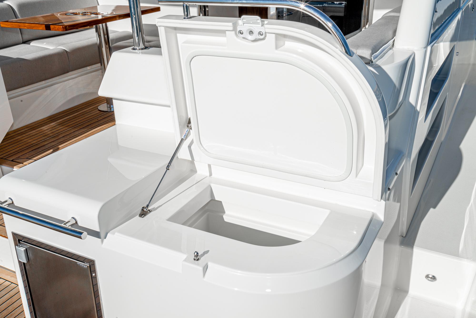 2024 Riviera 505 SUV #R073-24 inventory image at Sun Country Marine Group, San Diego Harbor Island 2024 Riviera 505 SUV #R073-24 inventory image at Sun Country Marine Group, San Diego Harbor Island