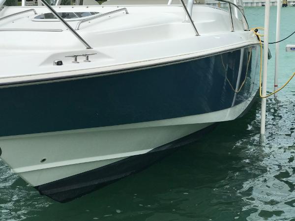 32' Boston Whaler, Listing Number 100914274, - Photo No. 4