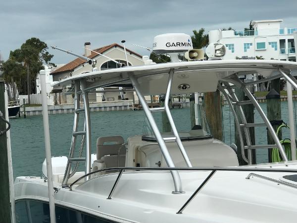 32' Boston Whaler, Listing Number 100914274, - Photo No. 10
