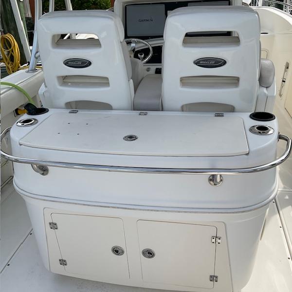 32' Boston Whaler, Listing Number 100914274, - Photo No. 23