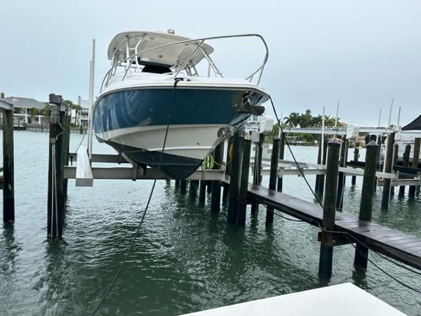 32' Boston Whaler, Listing Number 100914274, - Photo No. 6
