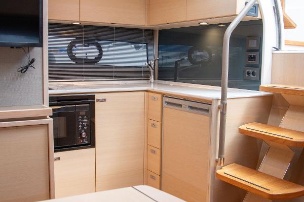 Princess Motor Yacht Sales - Used Princess V40