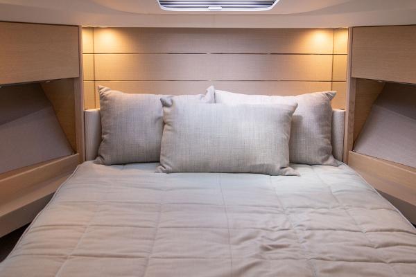 Princess Motor Yacht Sales - Used Princess V40
