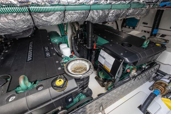 Princess Motor Yacht Sales - Used Princess V40