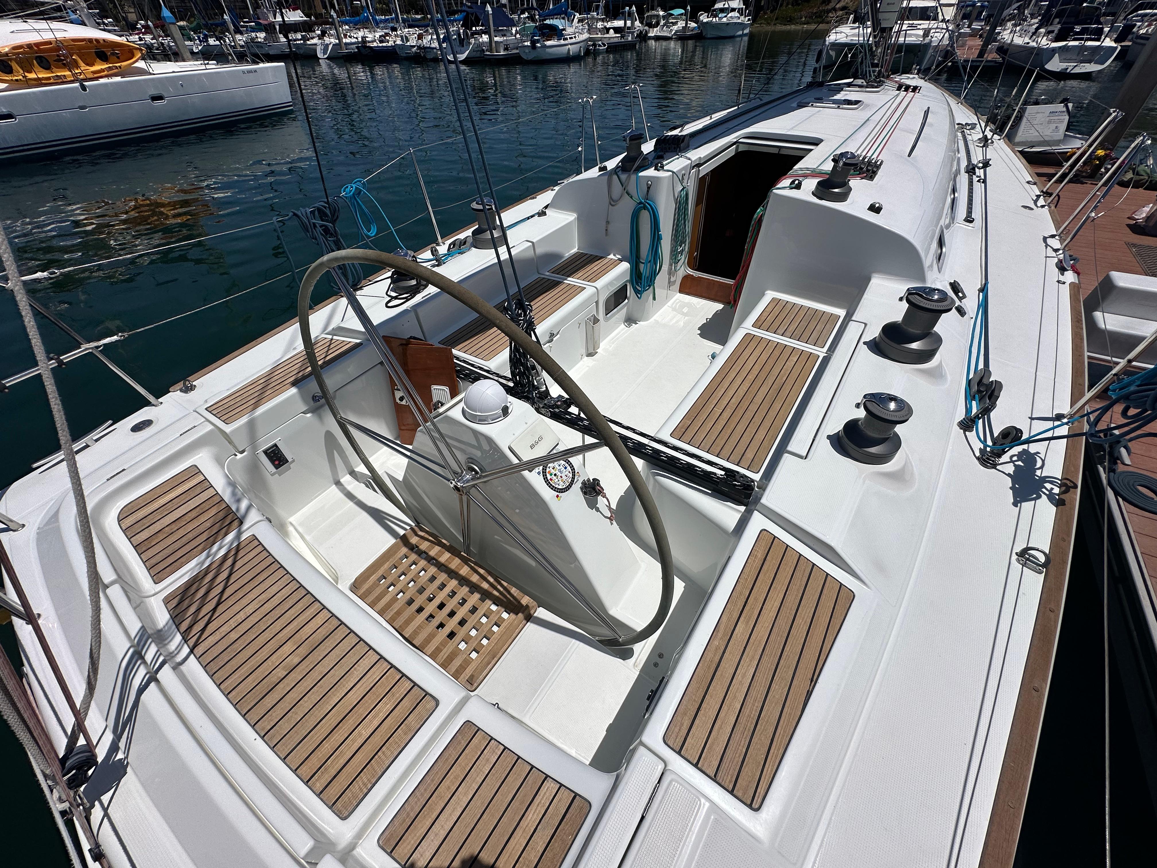 Yacht Photos Pics