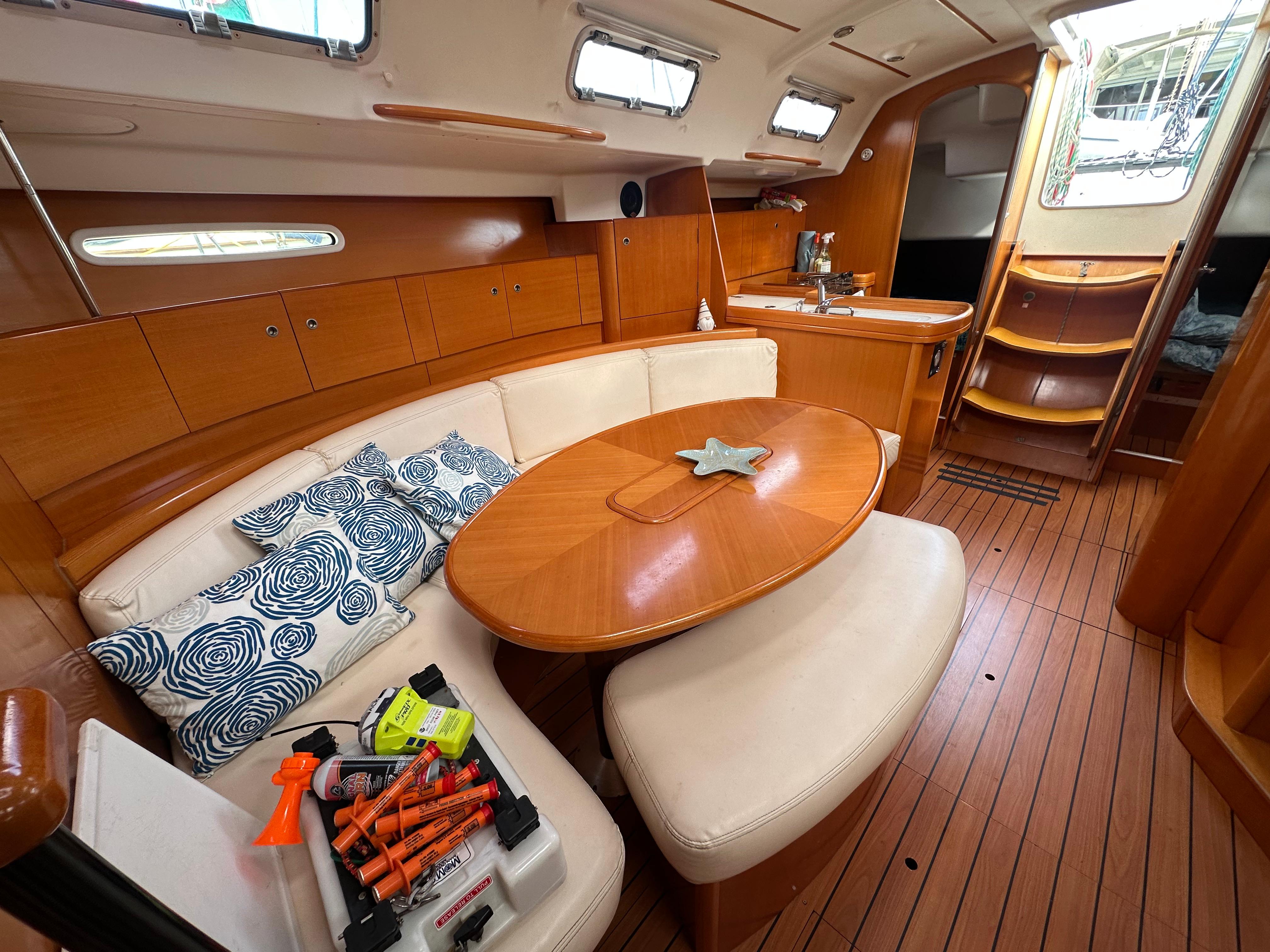 Yacht Photos Pics