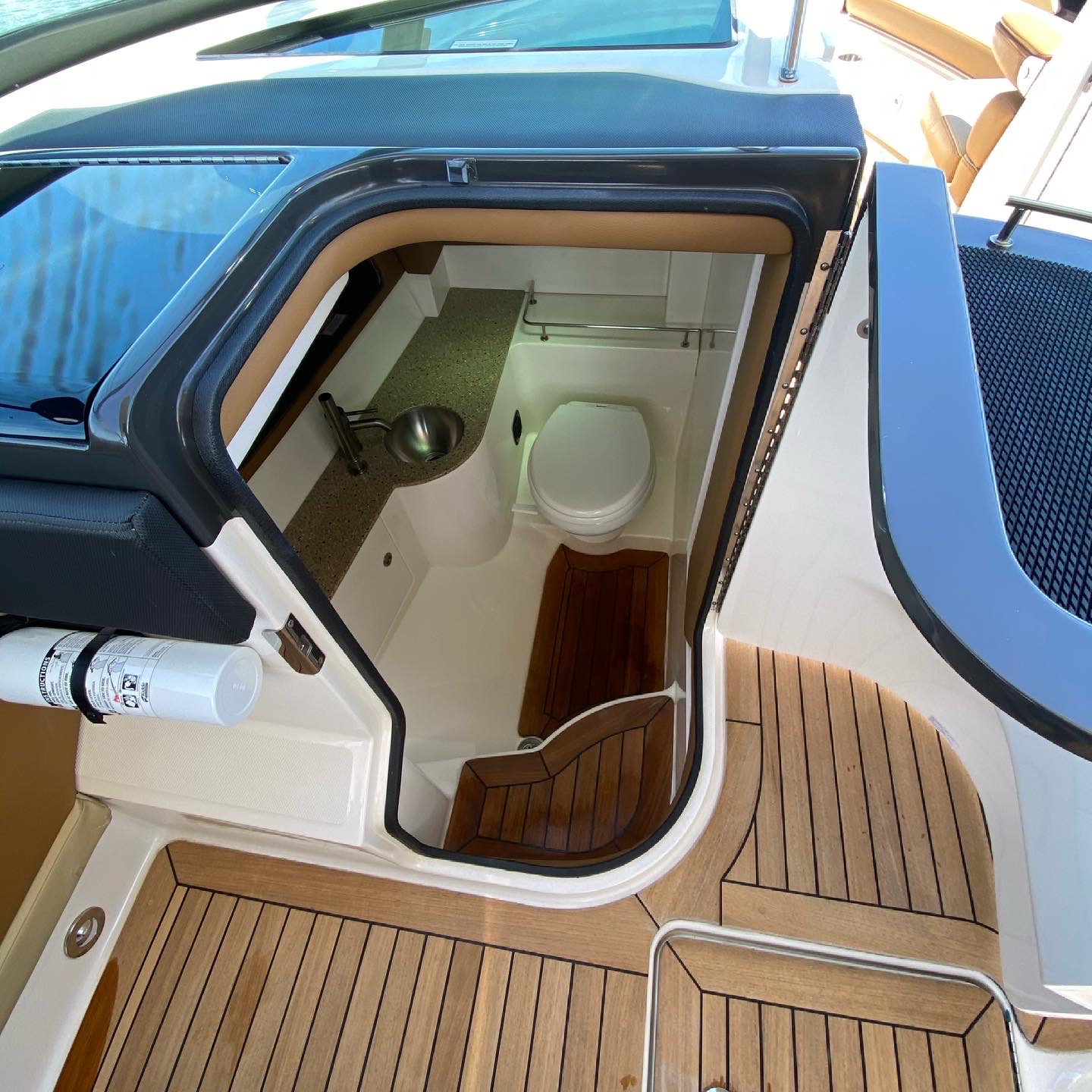 Used Sea Ray 35 ft' SLX 350 | JJRAD'S | United Yacht Sales
