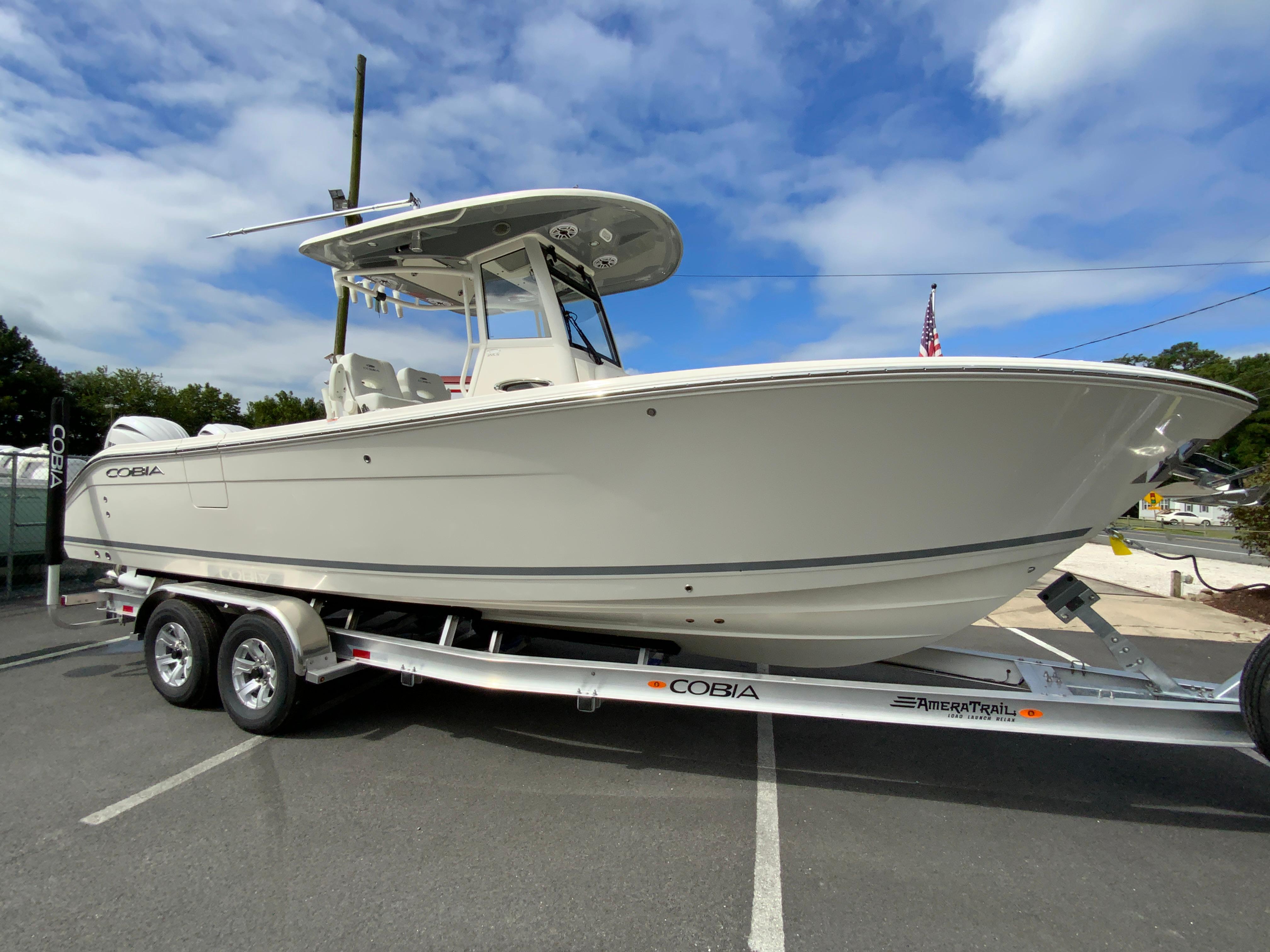 2025 Cobia 265 Center Console Open-2