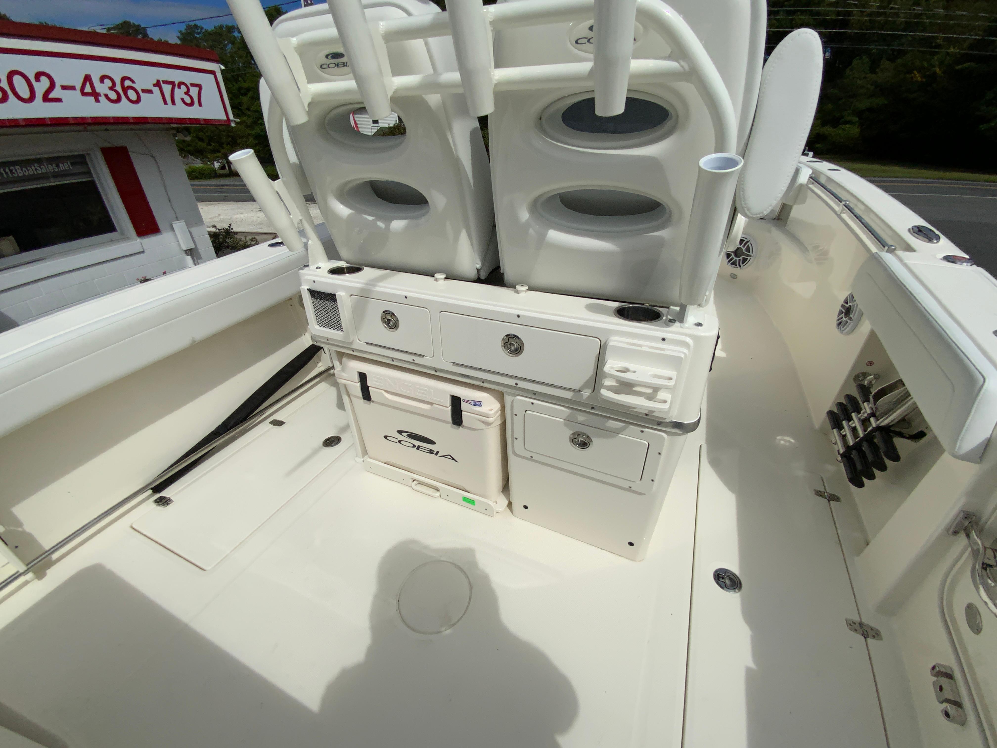 2025 Cobia 265 Center Console Open-20