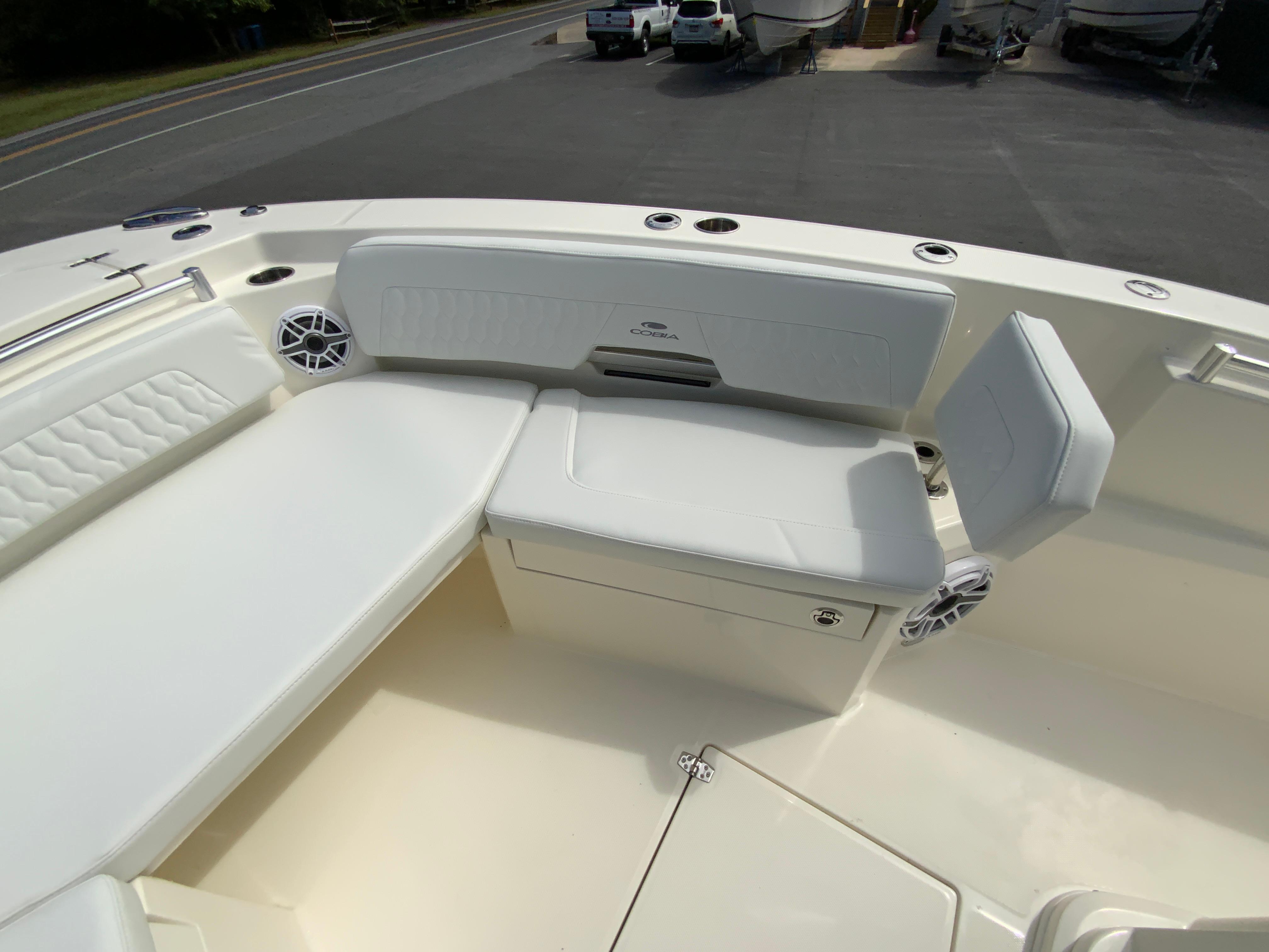 2025 Cobia 265 Center Console Open-29