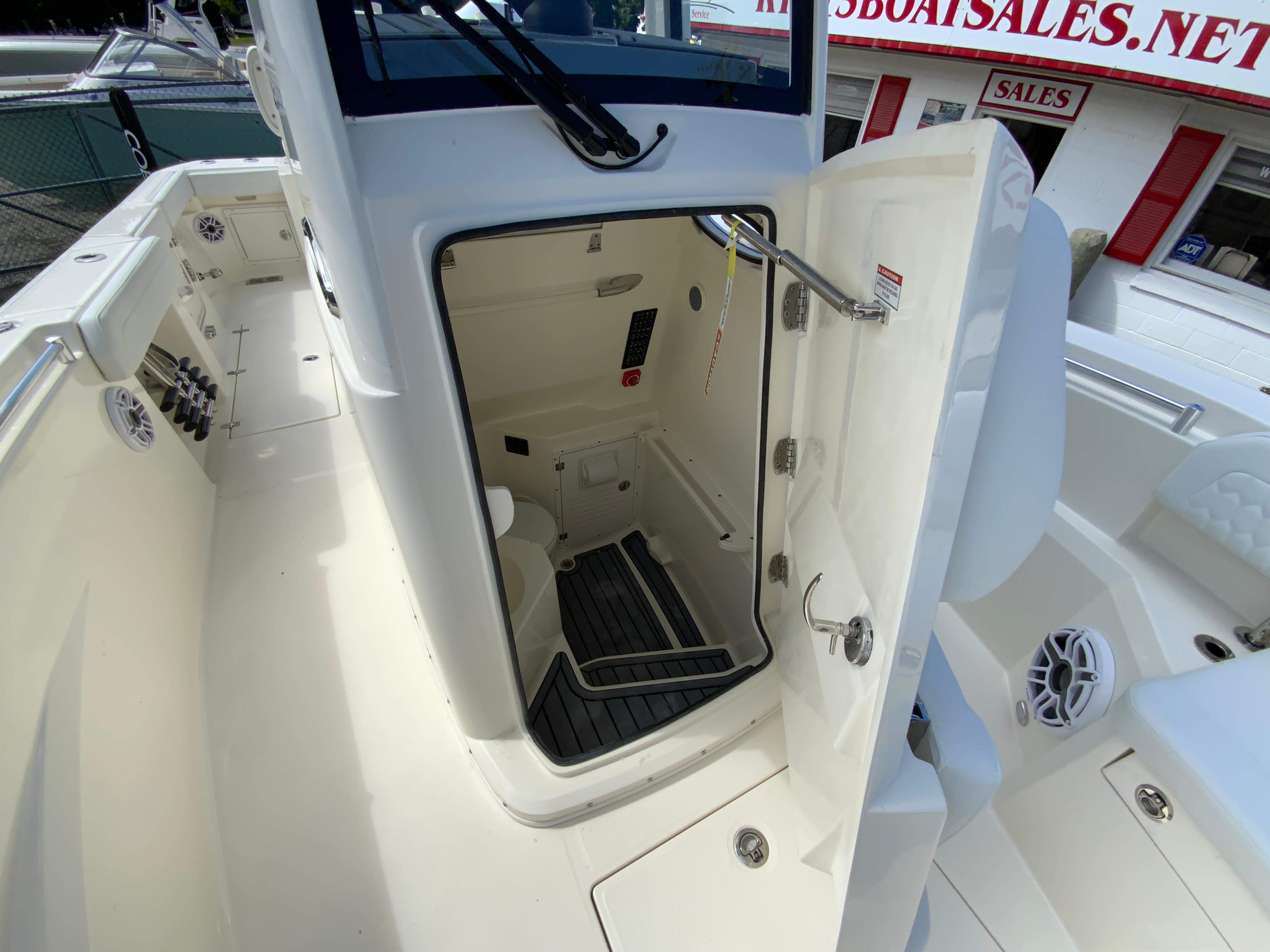 2025 Cobia 265 Center Console Open-37