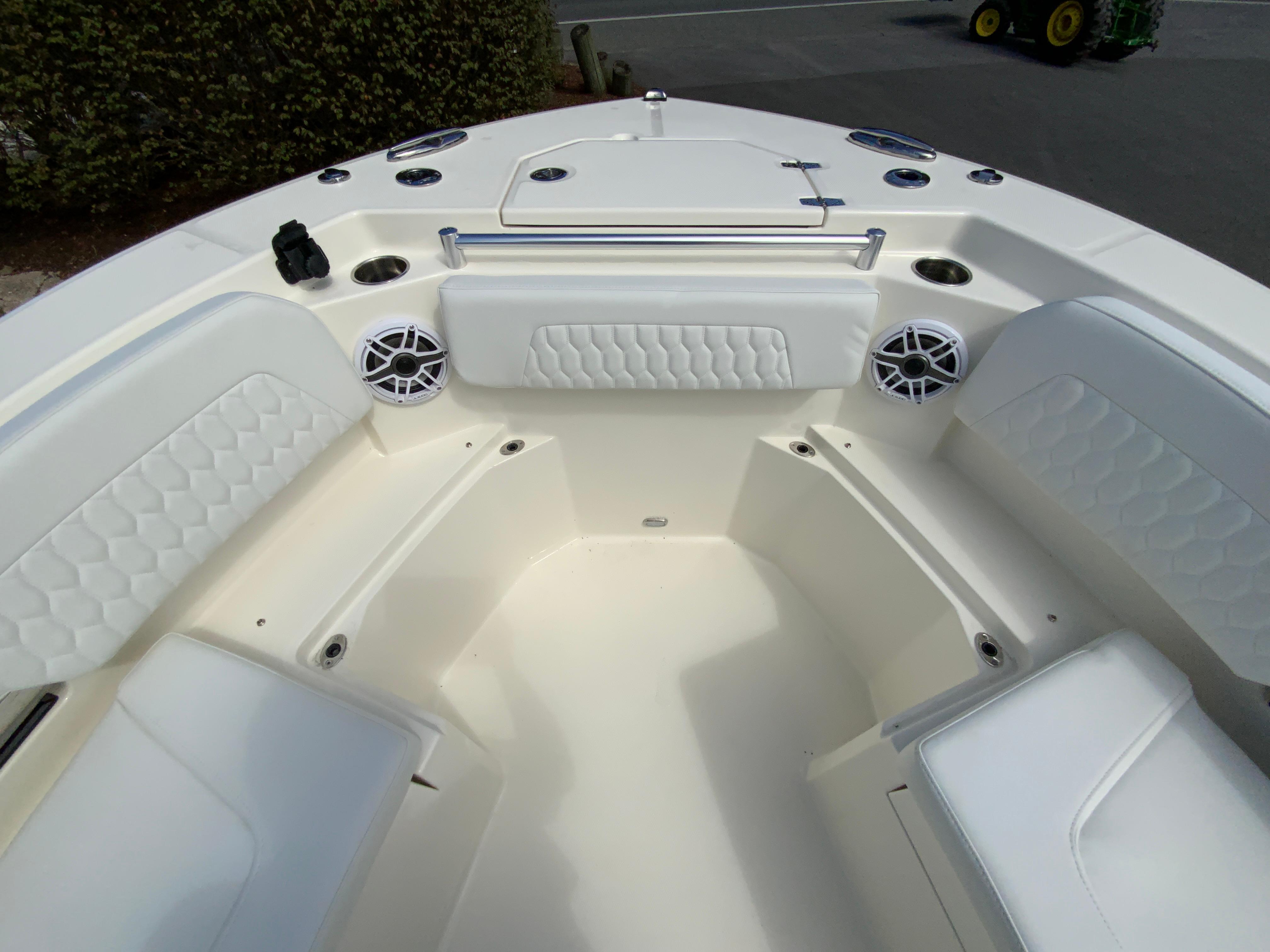 2025 Cobia 265 Center Console Open-32