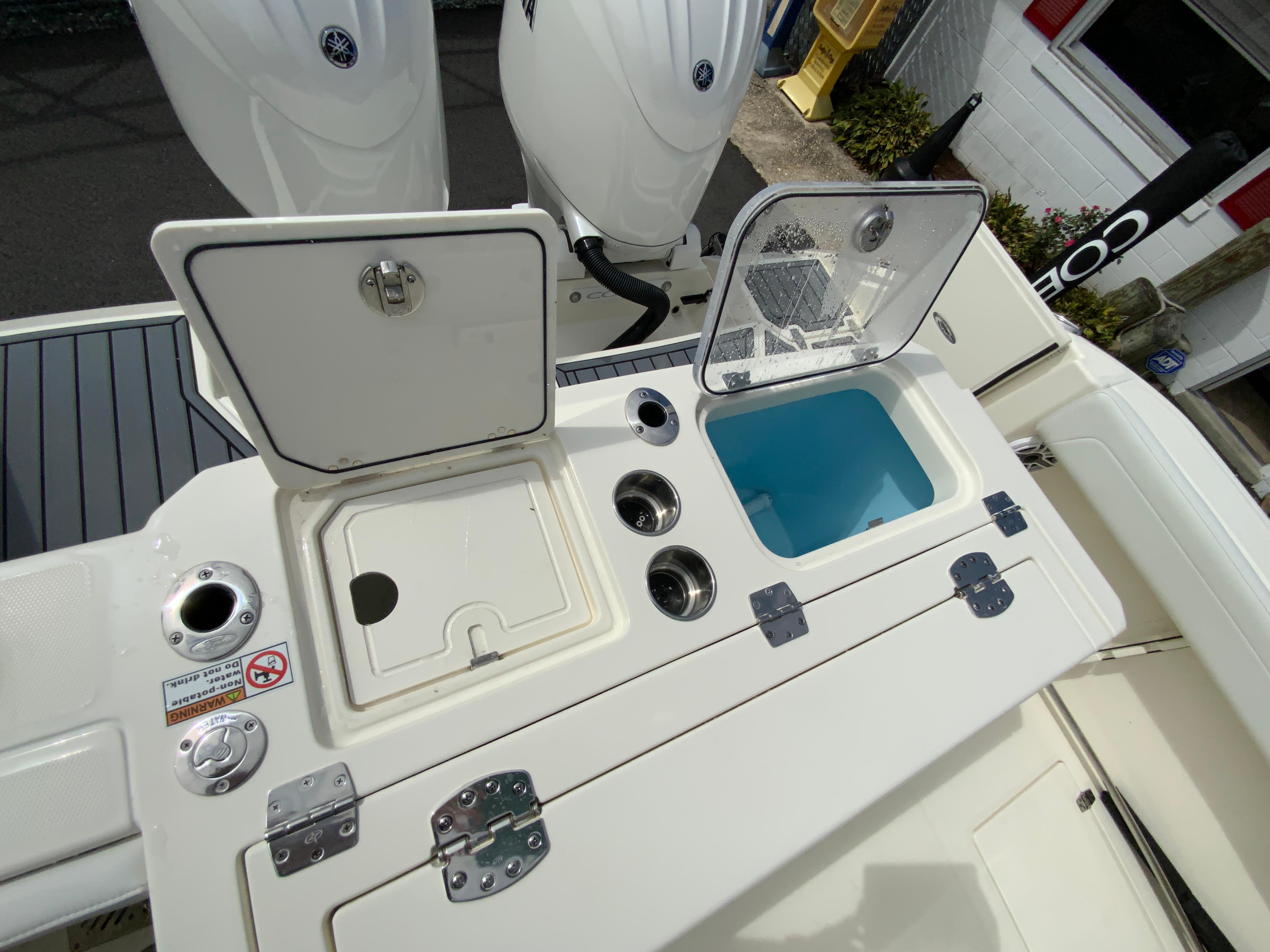 2025 Cobia 265 Center Console Open-18