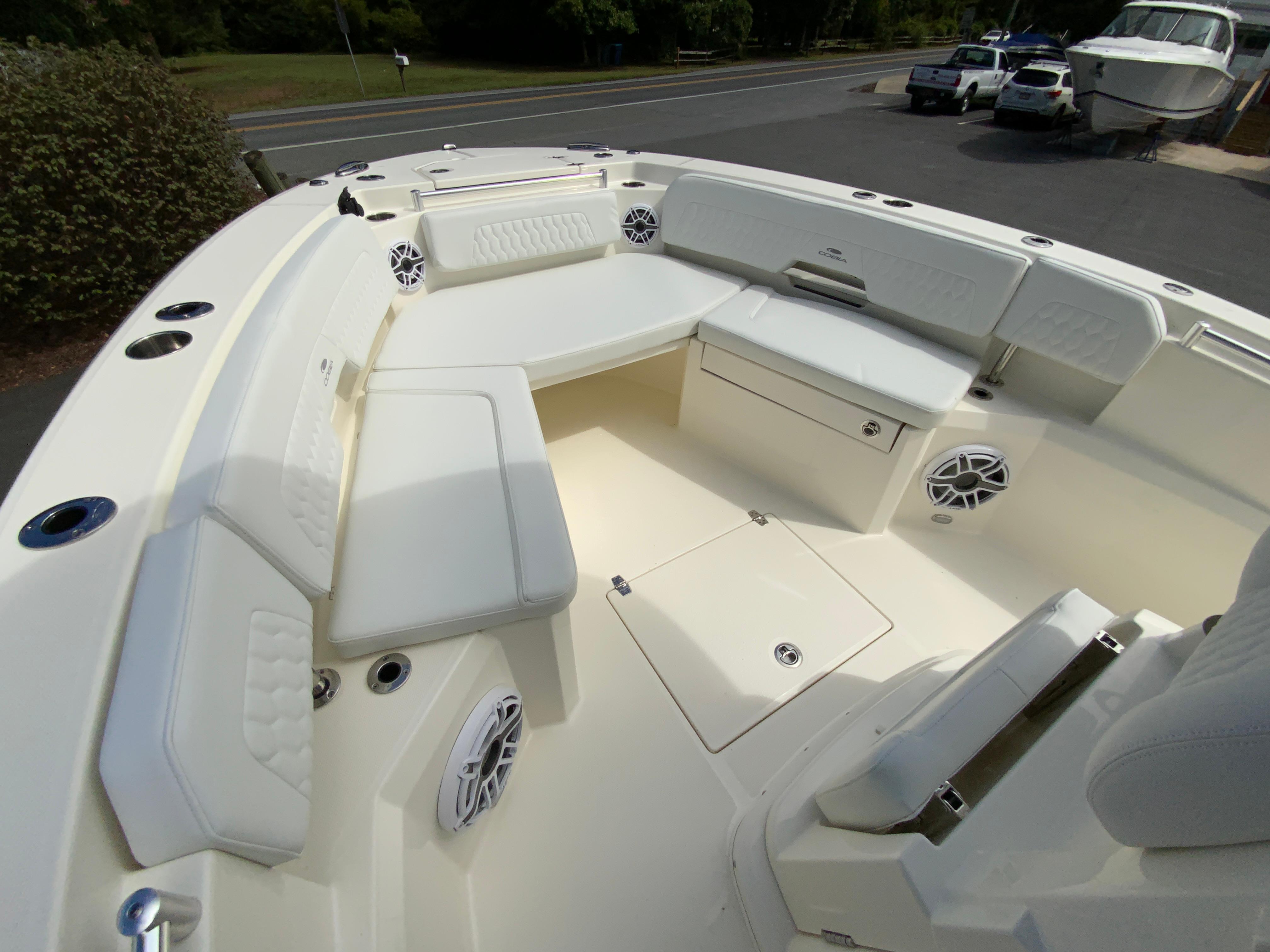 2025 Cobia 265 Center Console Open-28