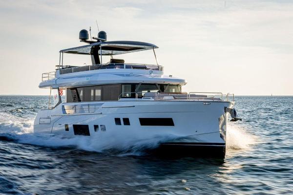 70' Sirena, Listing Number 100916242, - Photo No. 7
