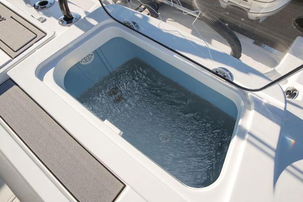 2022 Mako boat for sale, model of the boat is 414 CC & Image # 76 of 129