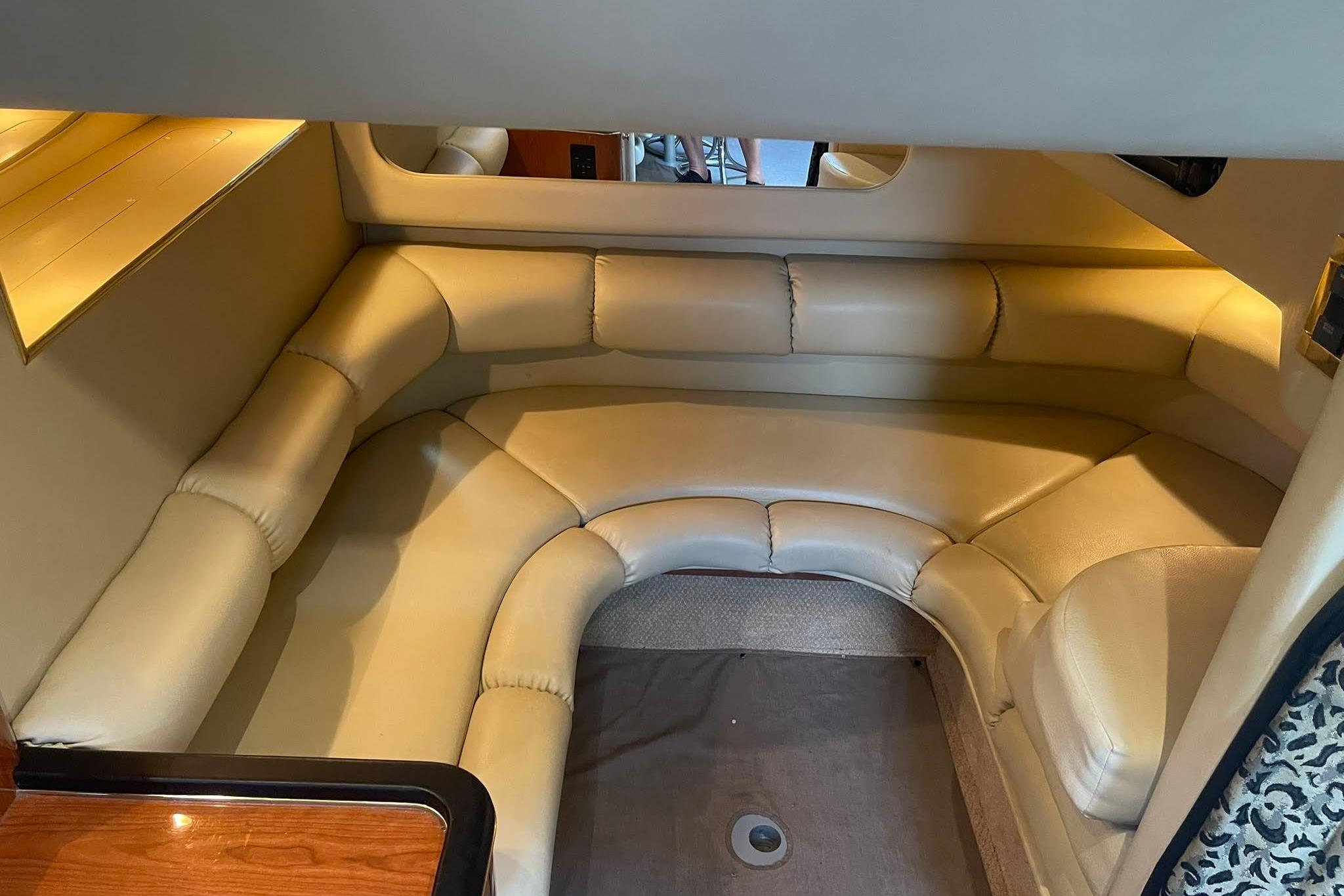 M 10530 RD Knot 10 Yacht Sales M 10530 RD Knot 10 Yacht Sales