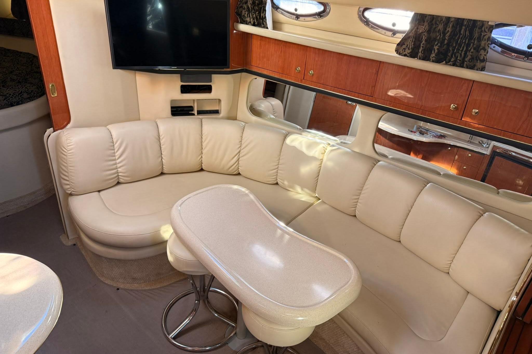 M 10530 RD Knot 10 Yacht Sales M 10530 RD Knot 10 Yacht Sales