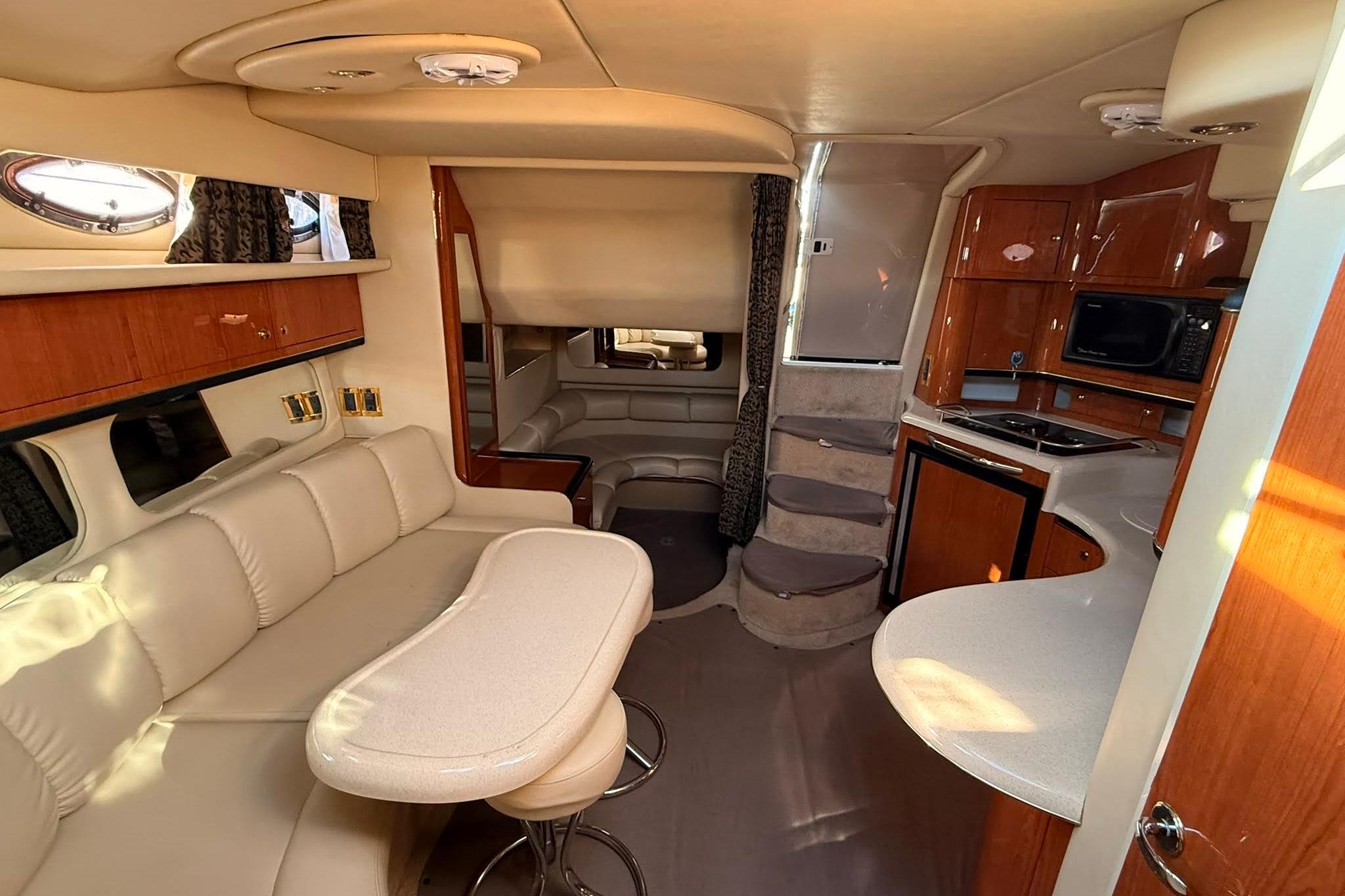 M 10530 RD Knot 10 Yacht Sales M 10530 RD Knot 10 Yacht Sales